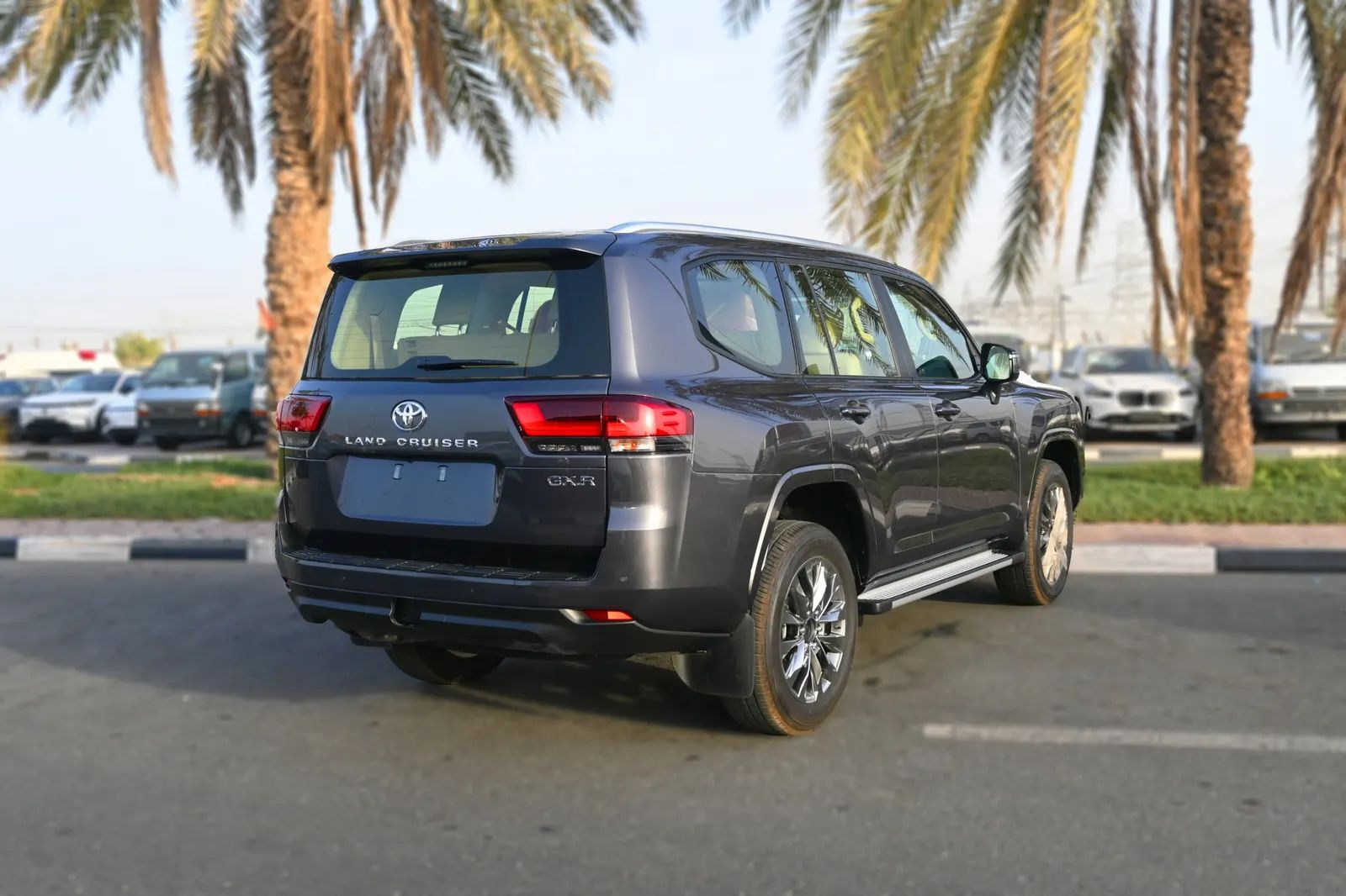 2025 Toyota Land Cruiser photo 4