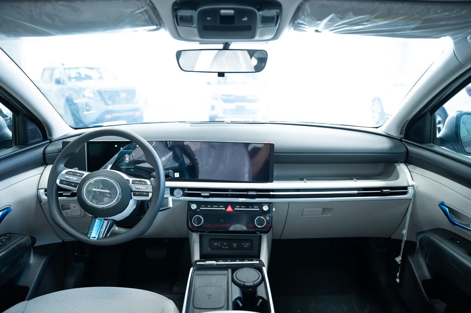 2025 Hyundai Tucson photo 2