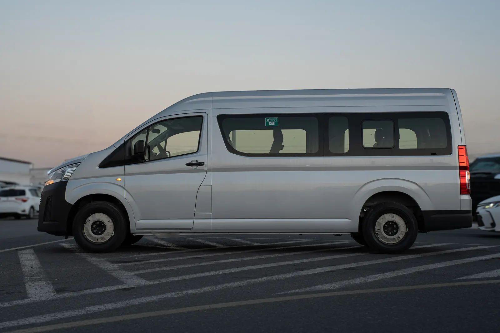 2026 Toyota Hiace photo 4