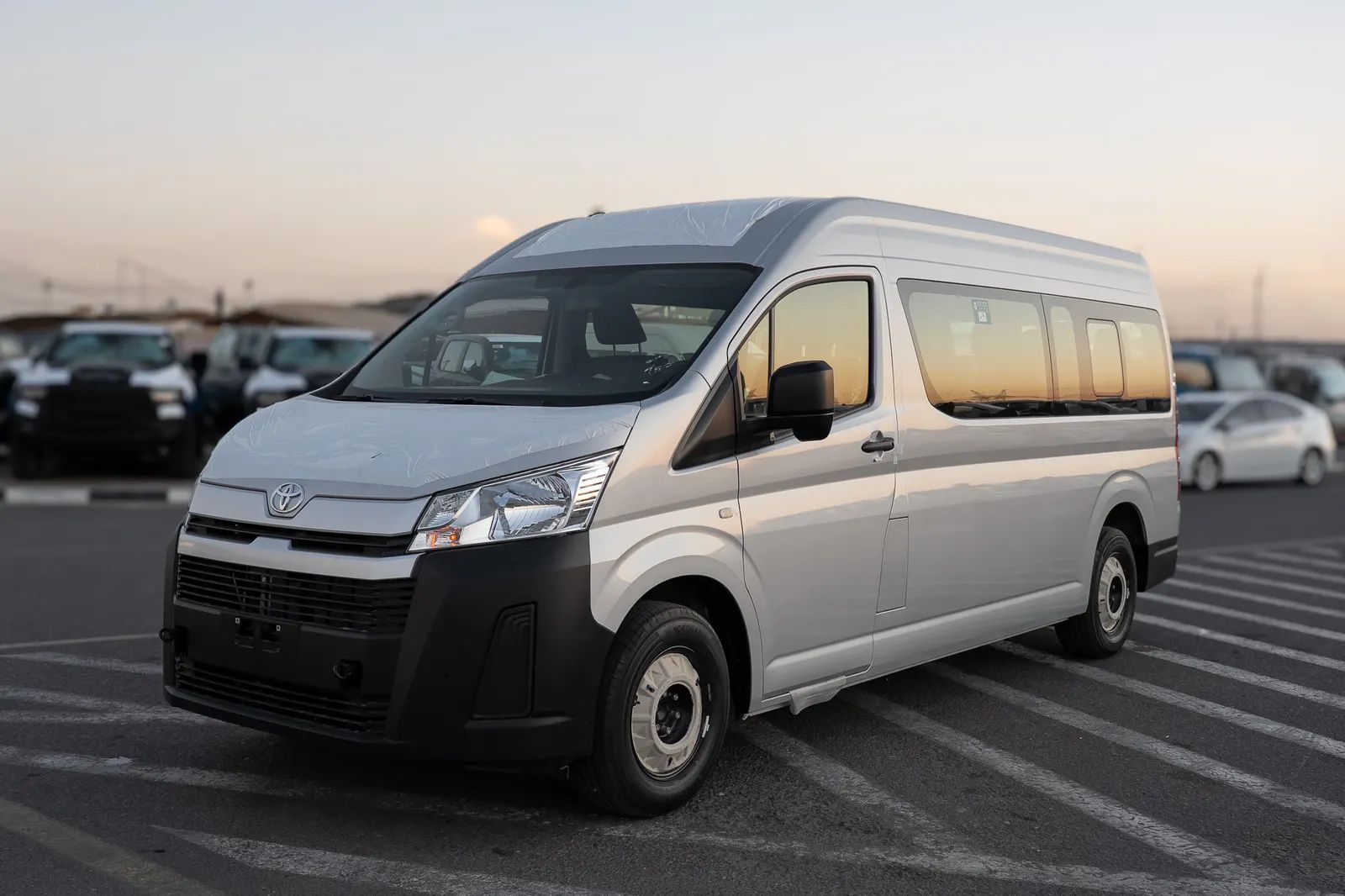 2026 Toyota Hiace photo 5