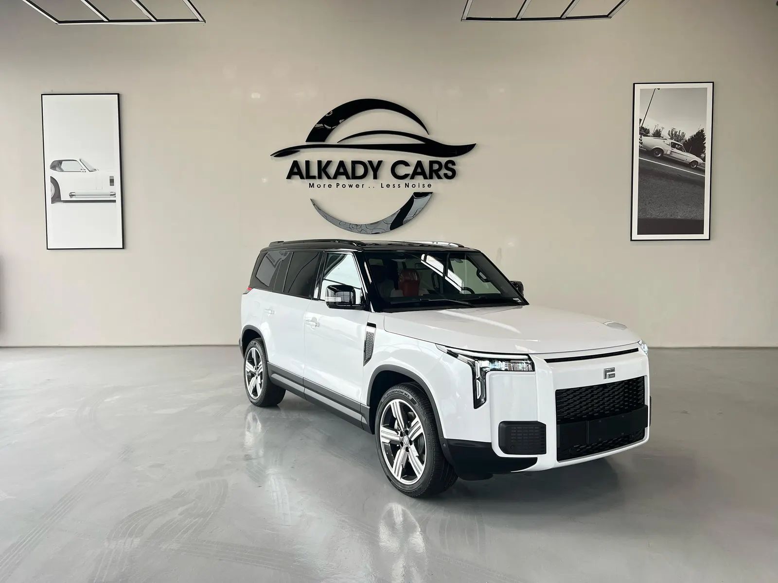2024 ROX 01 VIP Luxury 6-Seater