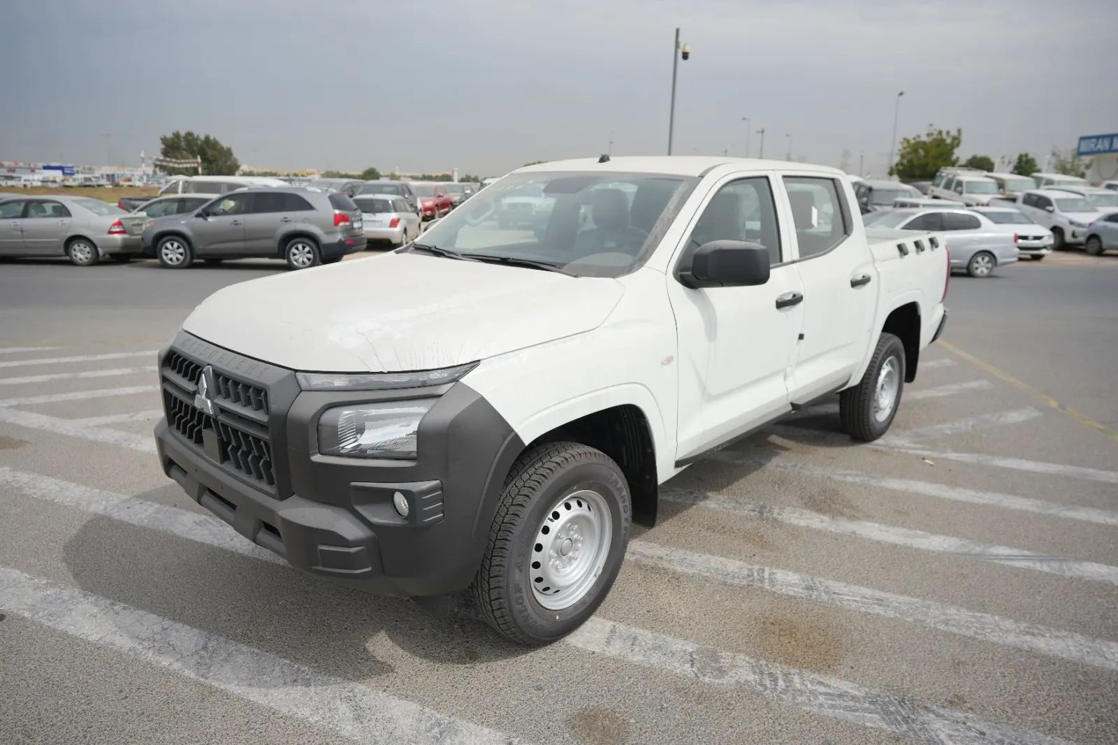 2025 Mitsubishi L200 photo 5