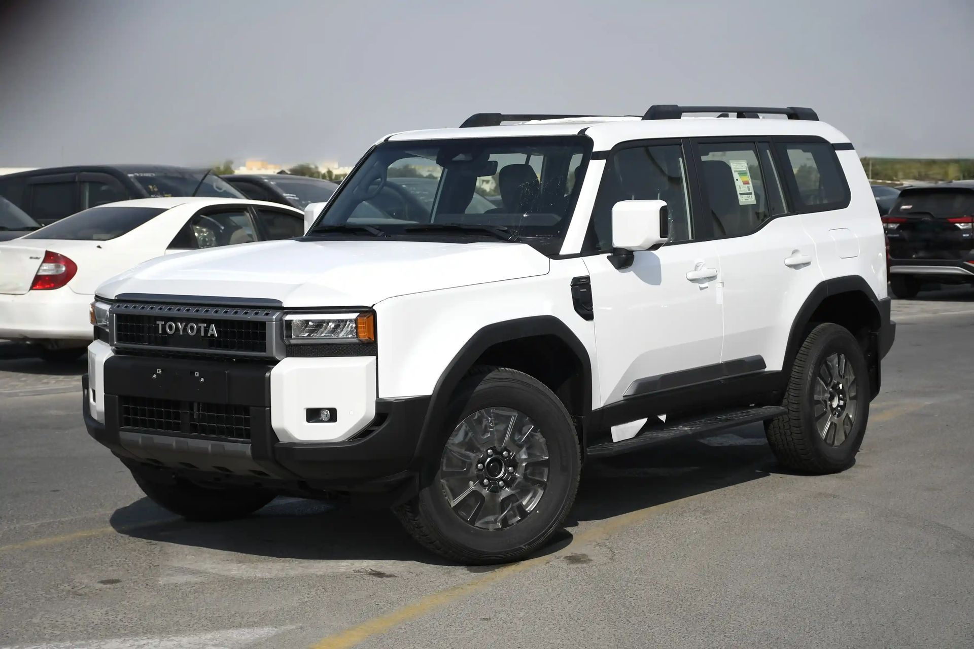 2026 Toyota Prado photo 2