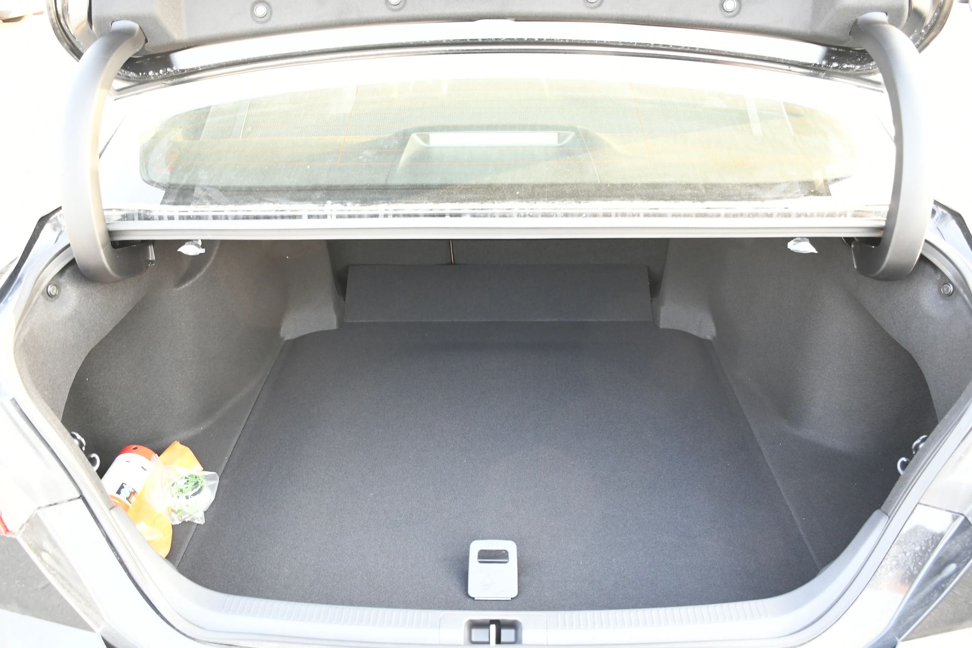 2026 Toyota Camry photo 3