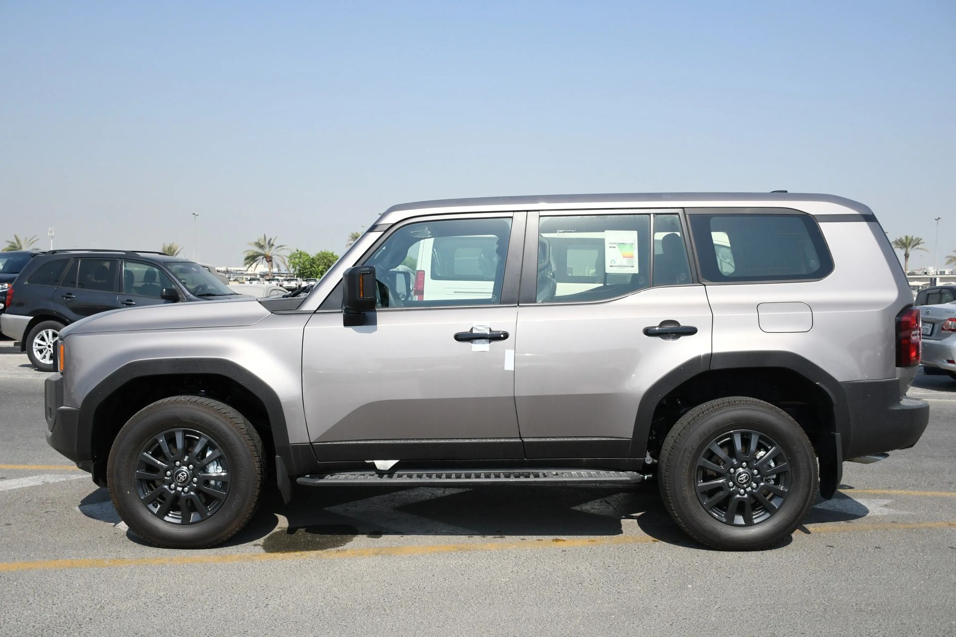 2024 Toyota Prado photo 3