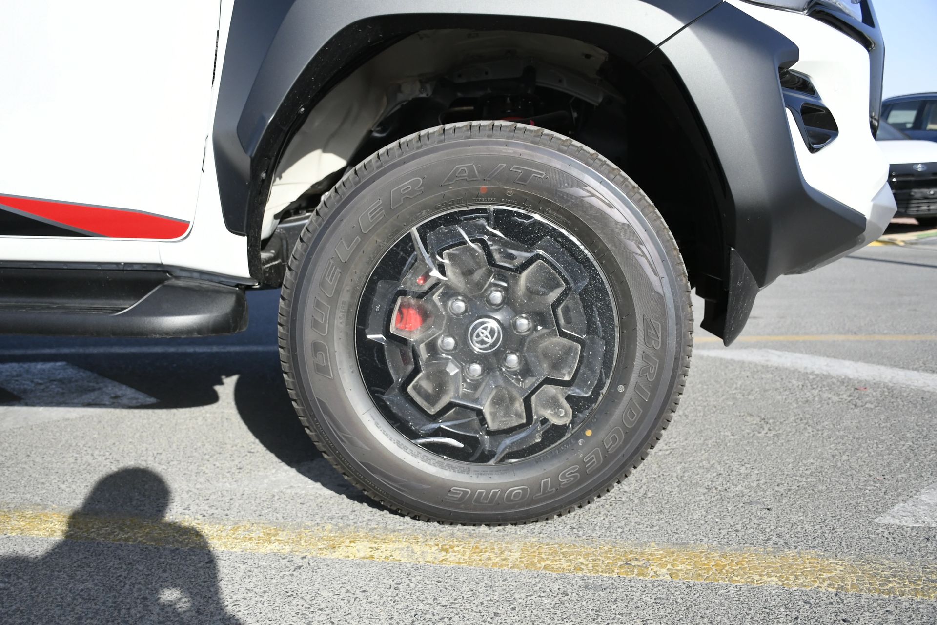 2026 Toyota Hilux photo 4