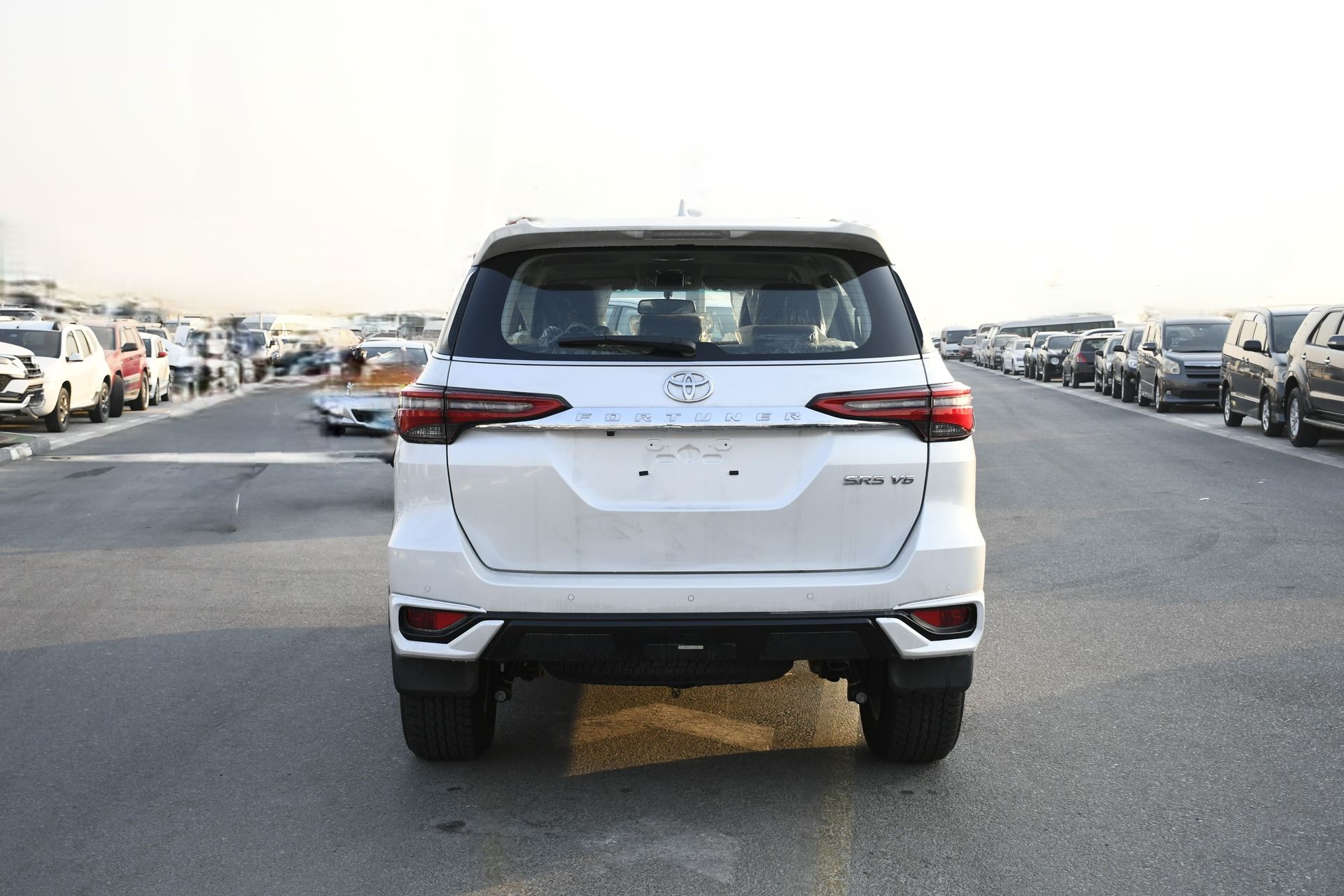 2025 Toyota Fortuner photo 4