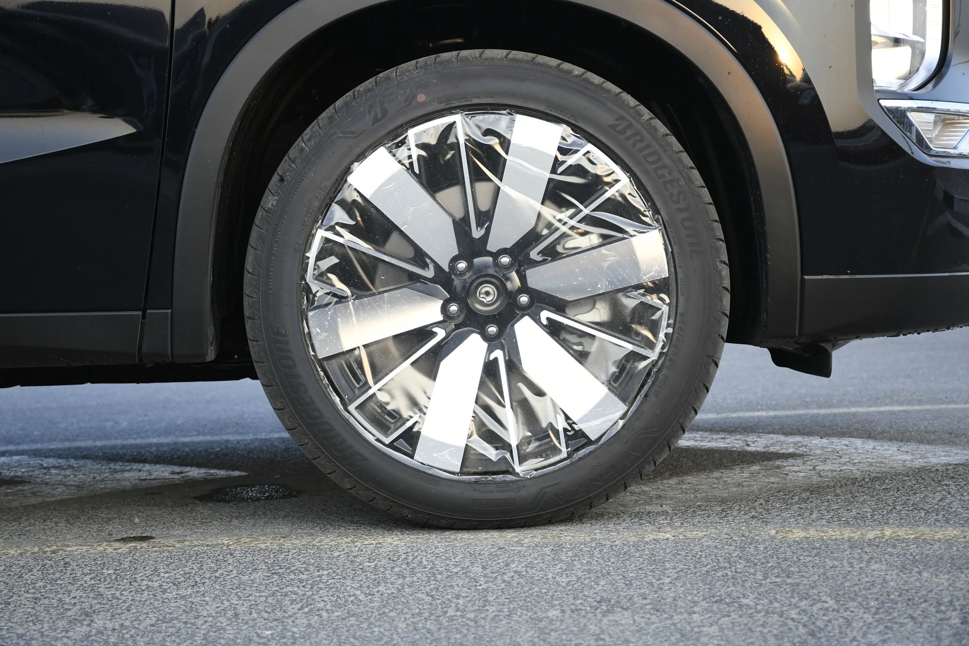 2026 Mitsubishi Outlander photo 4