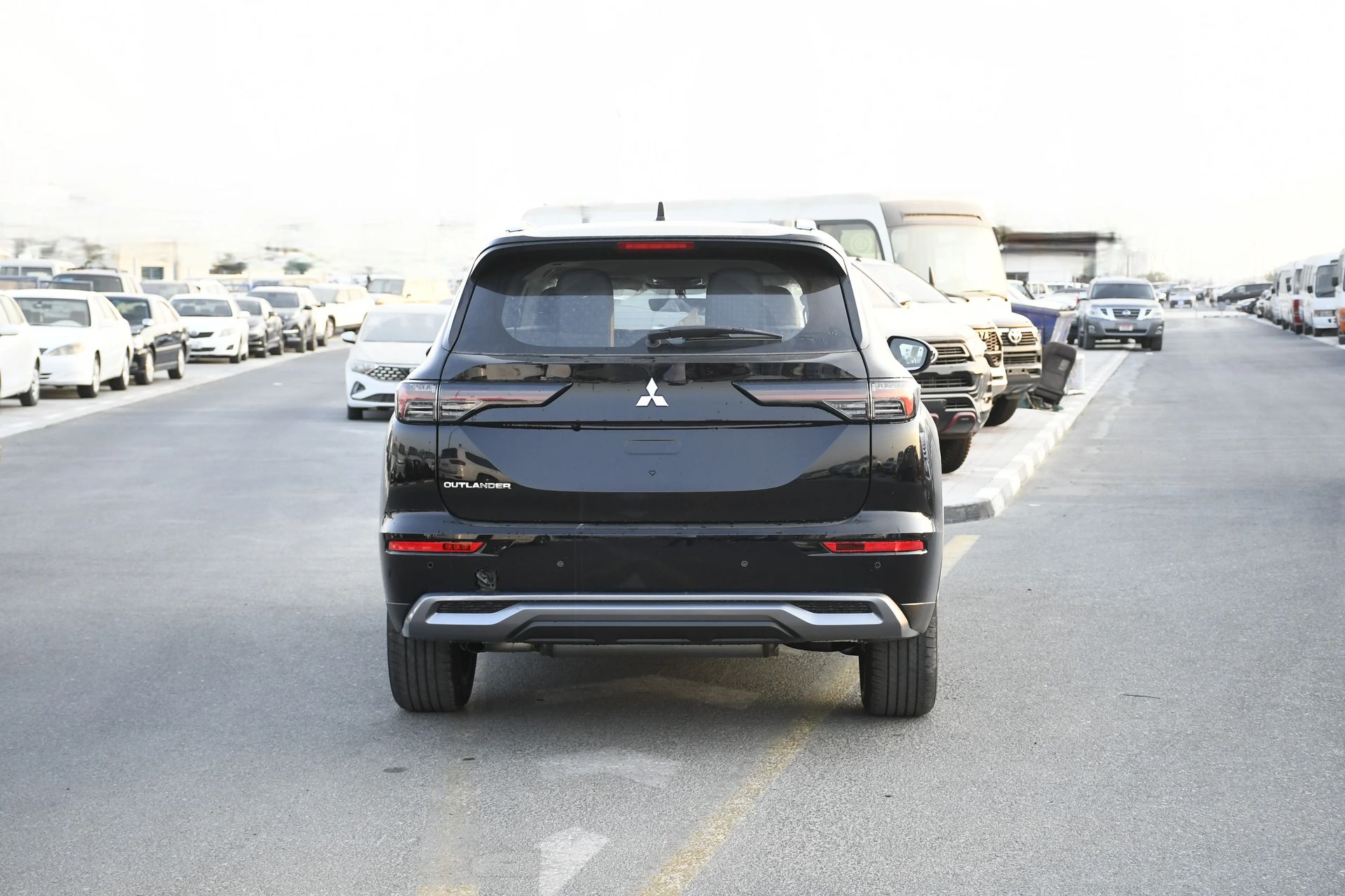 2026 Mitsubishi Outlander photo 5