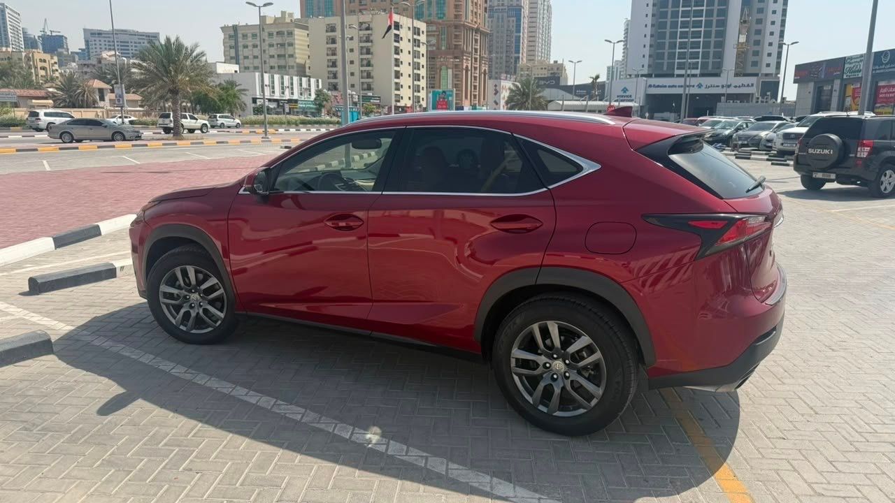 2015 Lexus NX photo 3