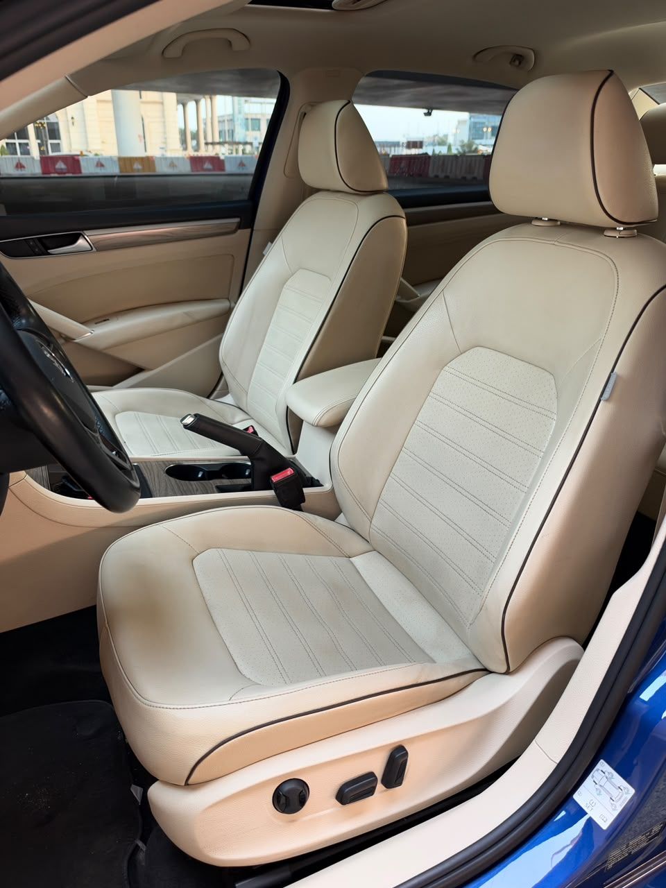 2016 Volkswagen Passat photo 5