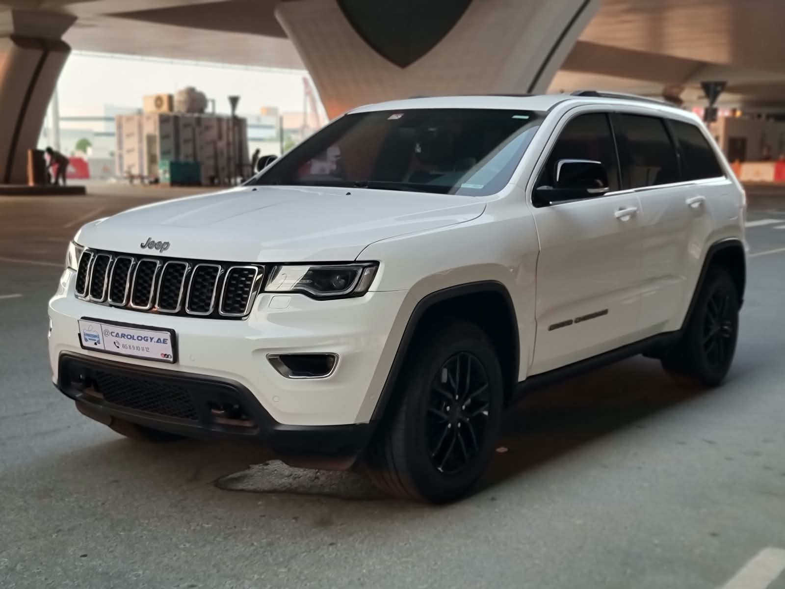 2017 Jeep Grand Cherokee photo 3