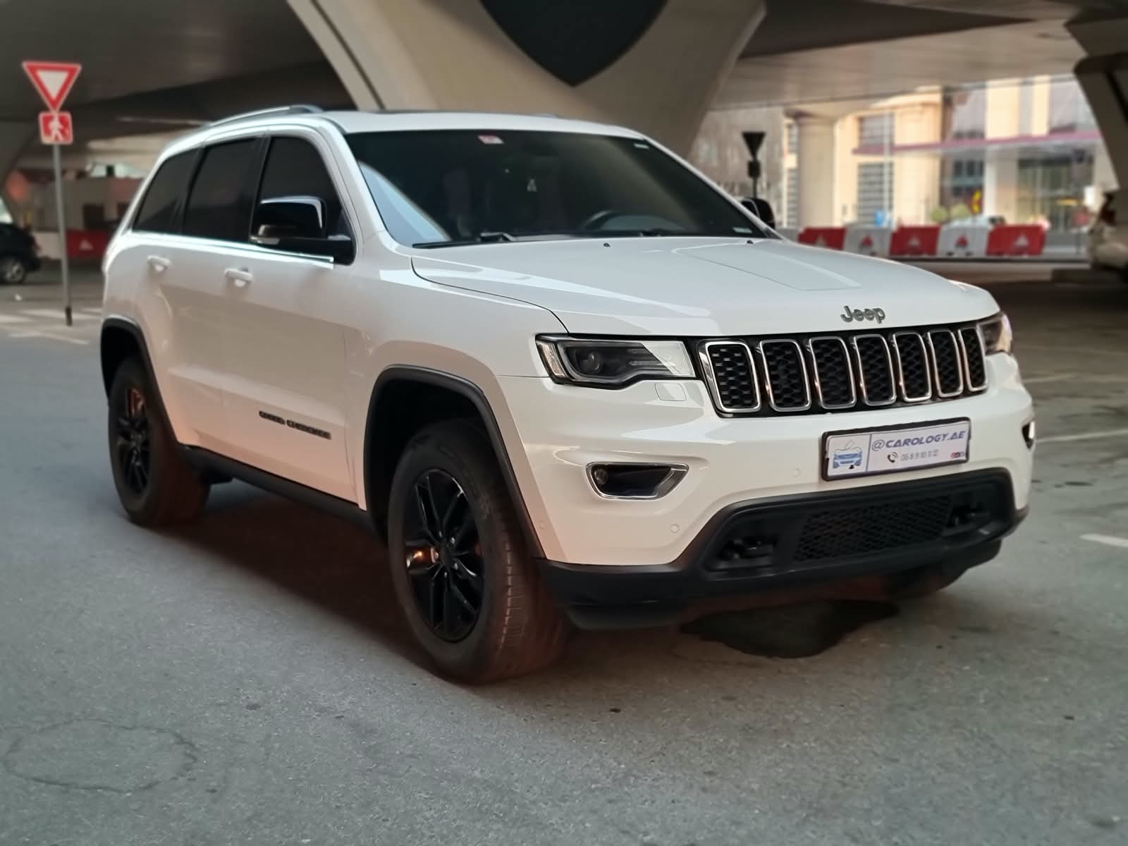 2017 Jeep Grand Cherokee photo 5