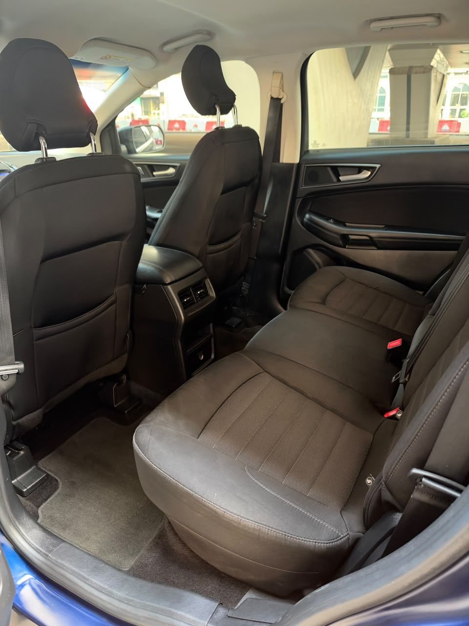 2016 Ford Edge photo 4