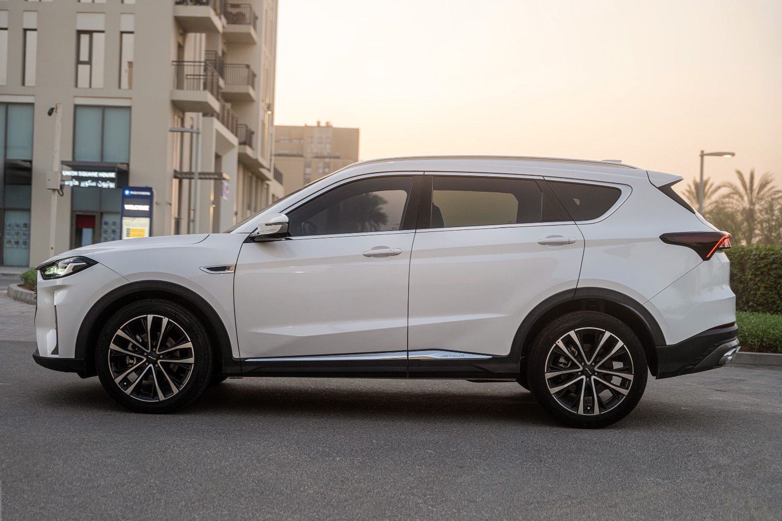 2023 Jetour X70 Plus photo 2