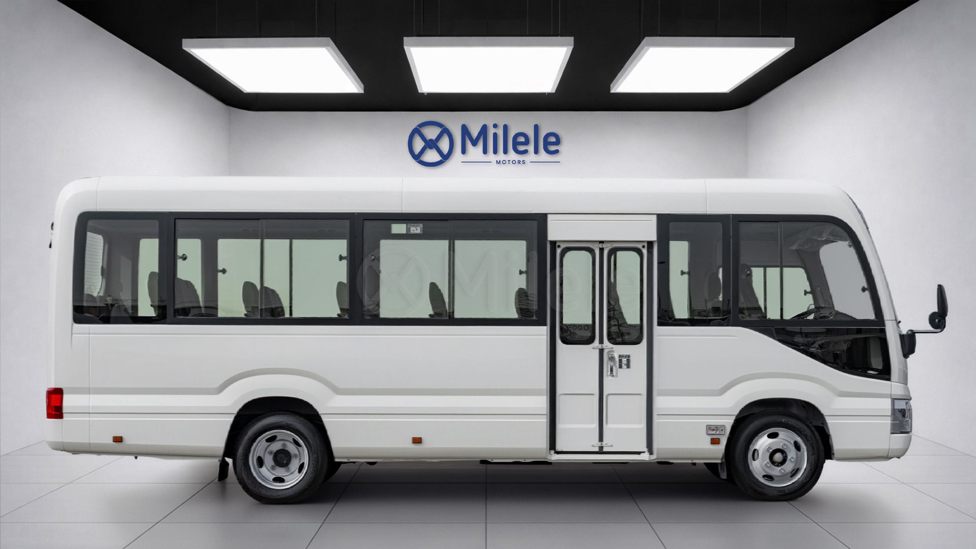 2025 Toyota COASTER photo 4