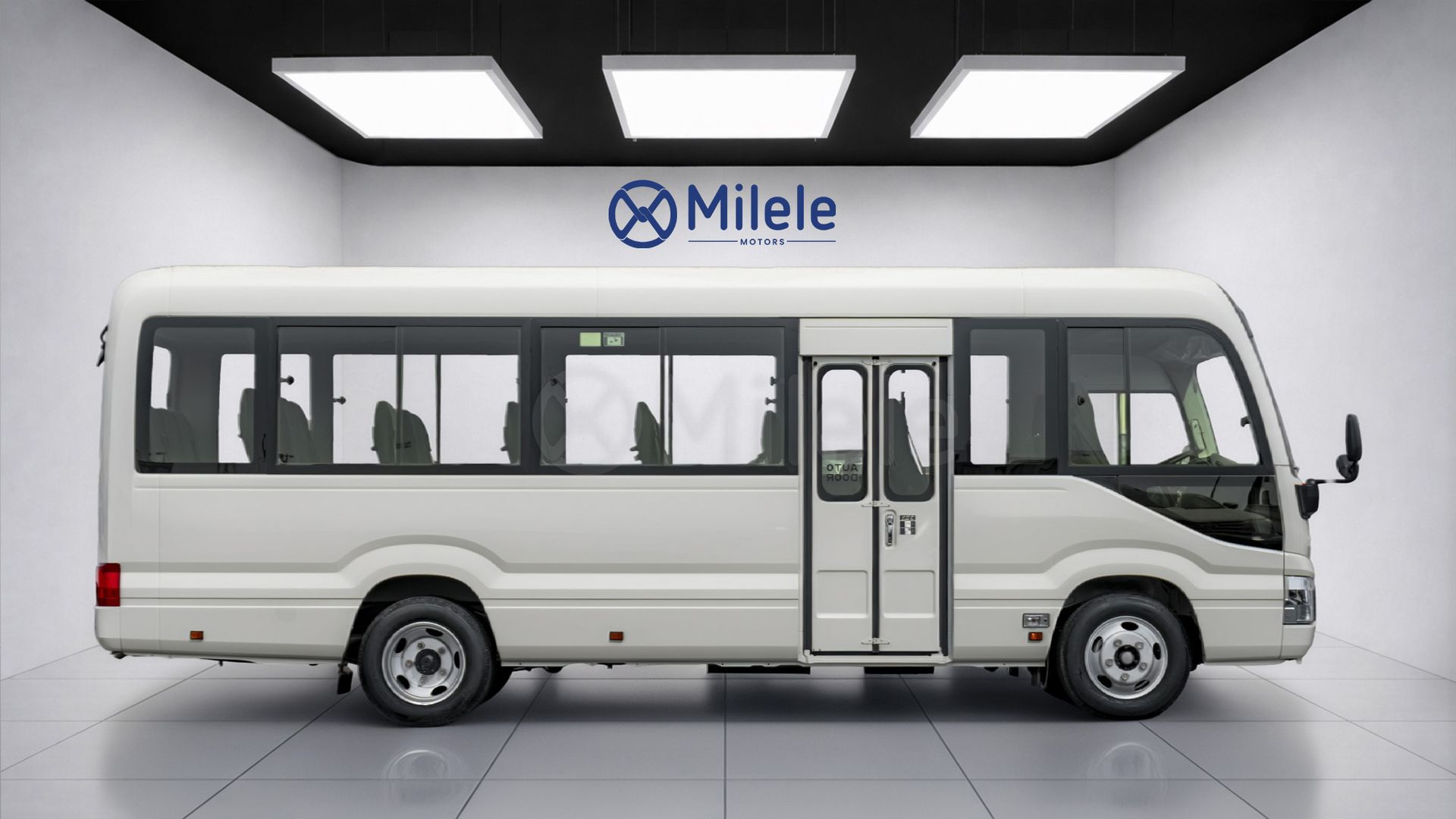 2026 Toyota COASTER photo 3