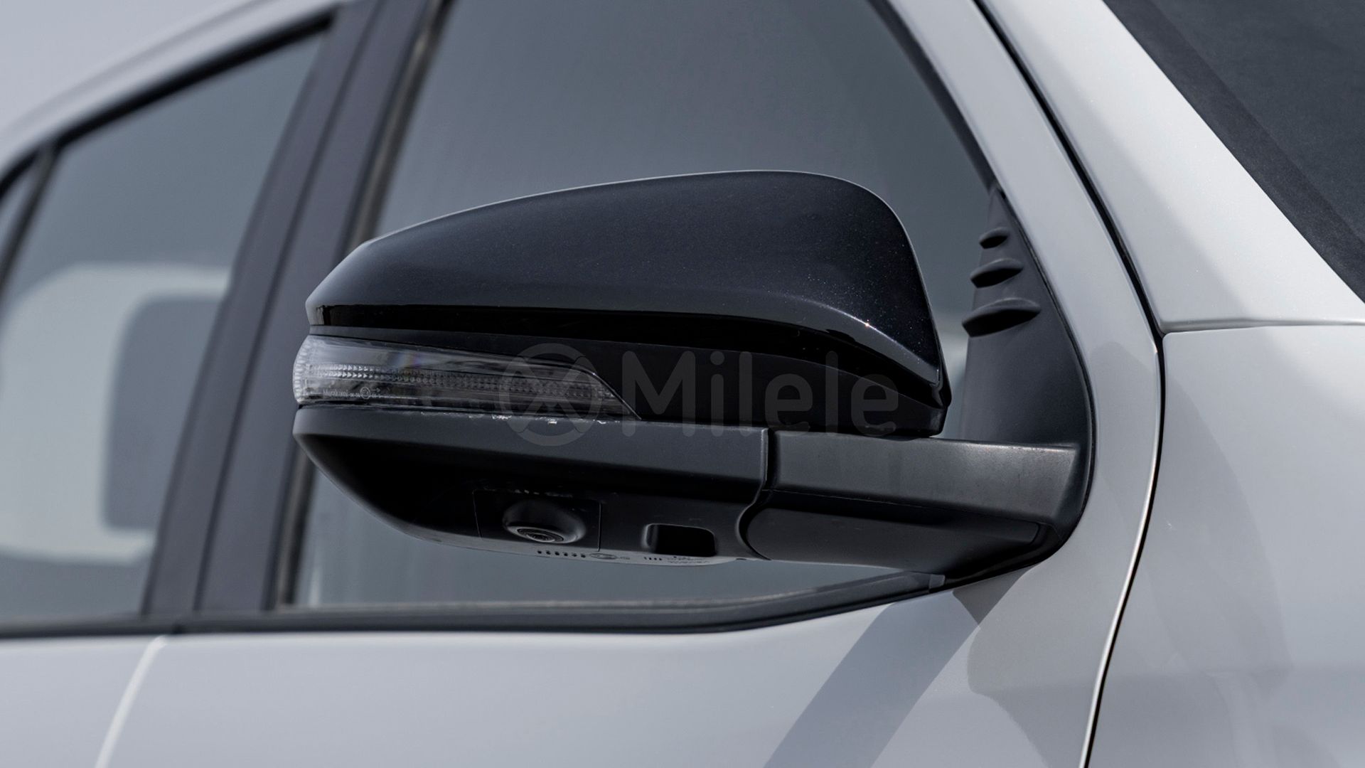 2026 Toyota Hilux photo 2