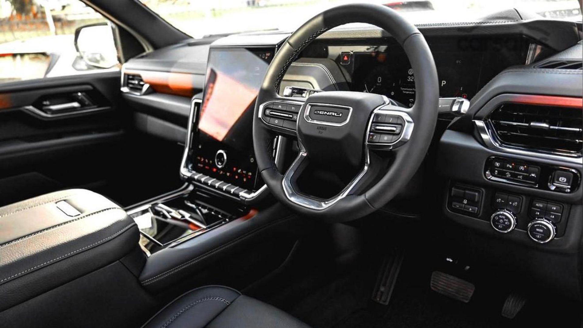 2026 GMC Yukon photo 2