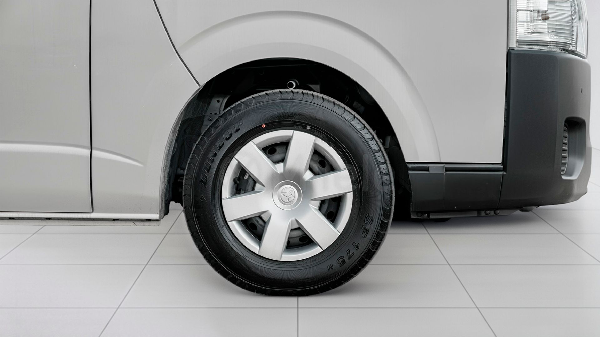 2026 Toyota Hiace photo 5