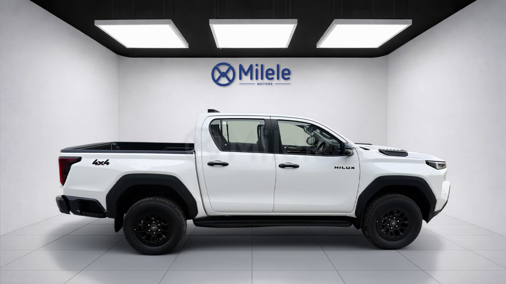 2025 Toyota Hilux photo 2
