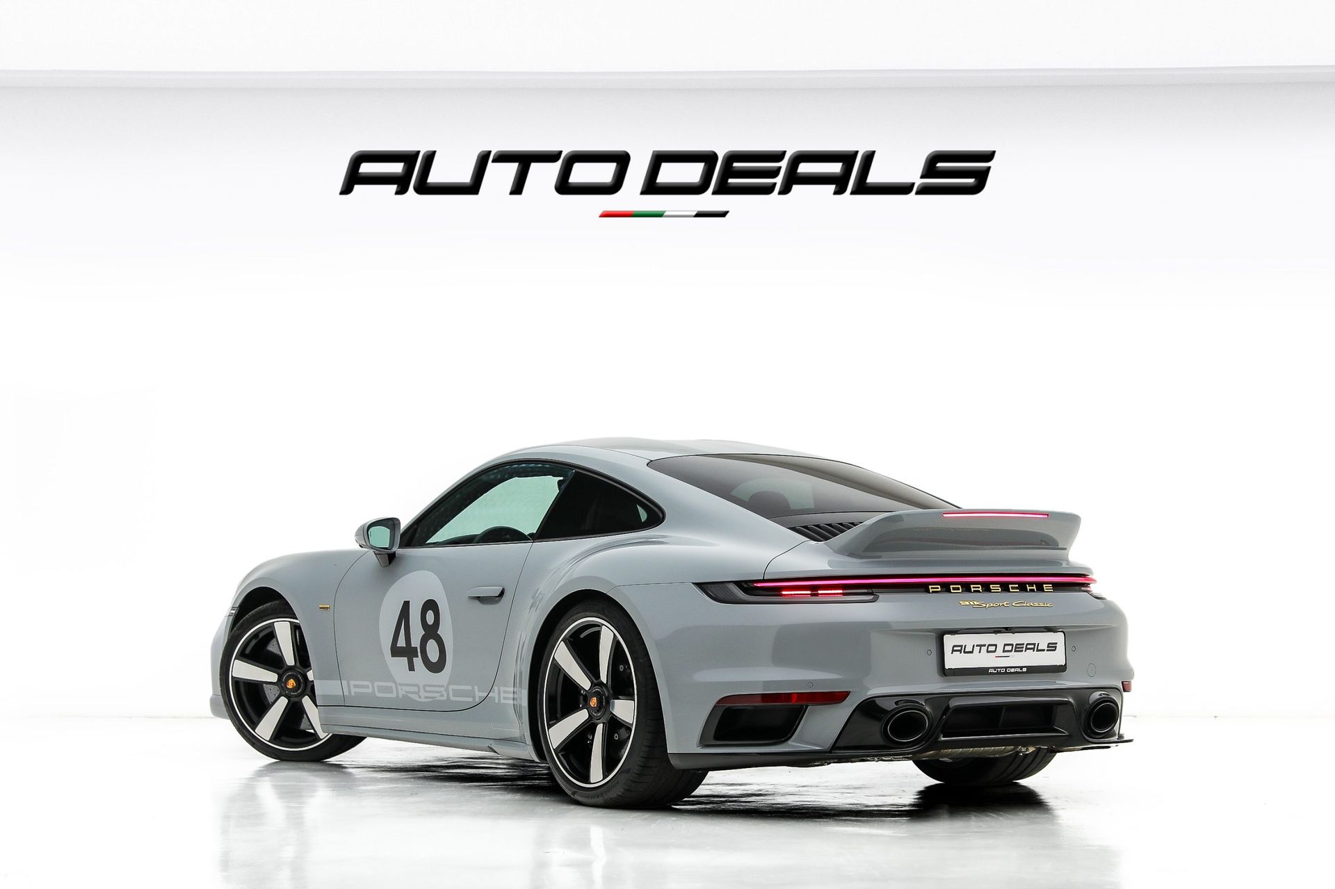 2023 Porsche 911 photo 3