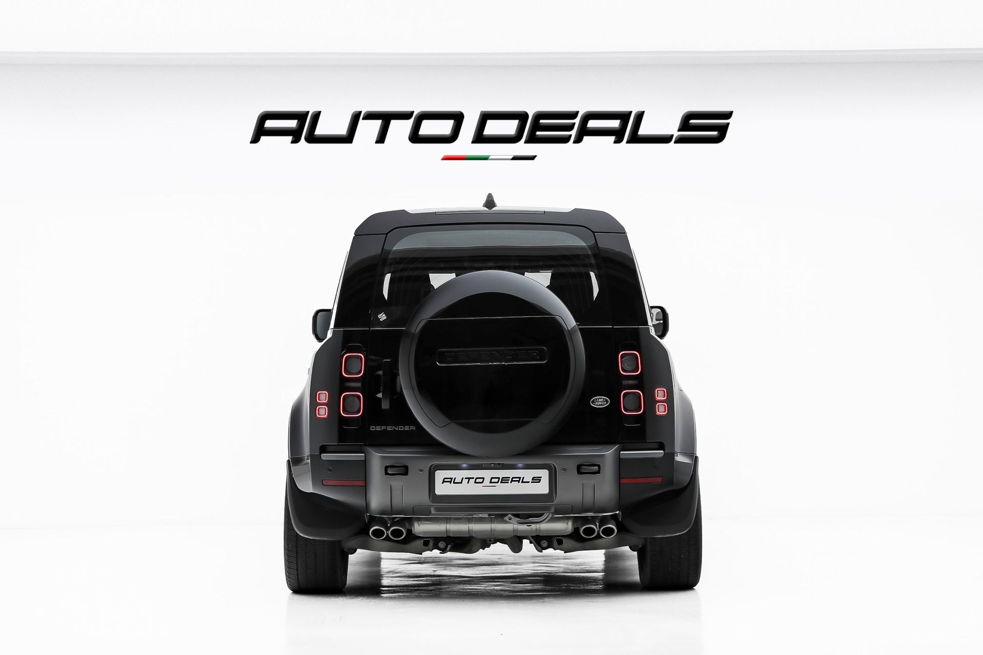 2023 Land Rover Defender photo 4