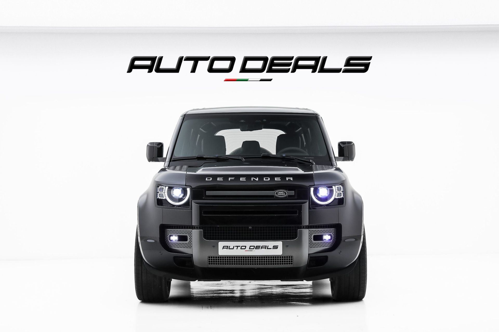 2023 Land Rover Defender photo 5