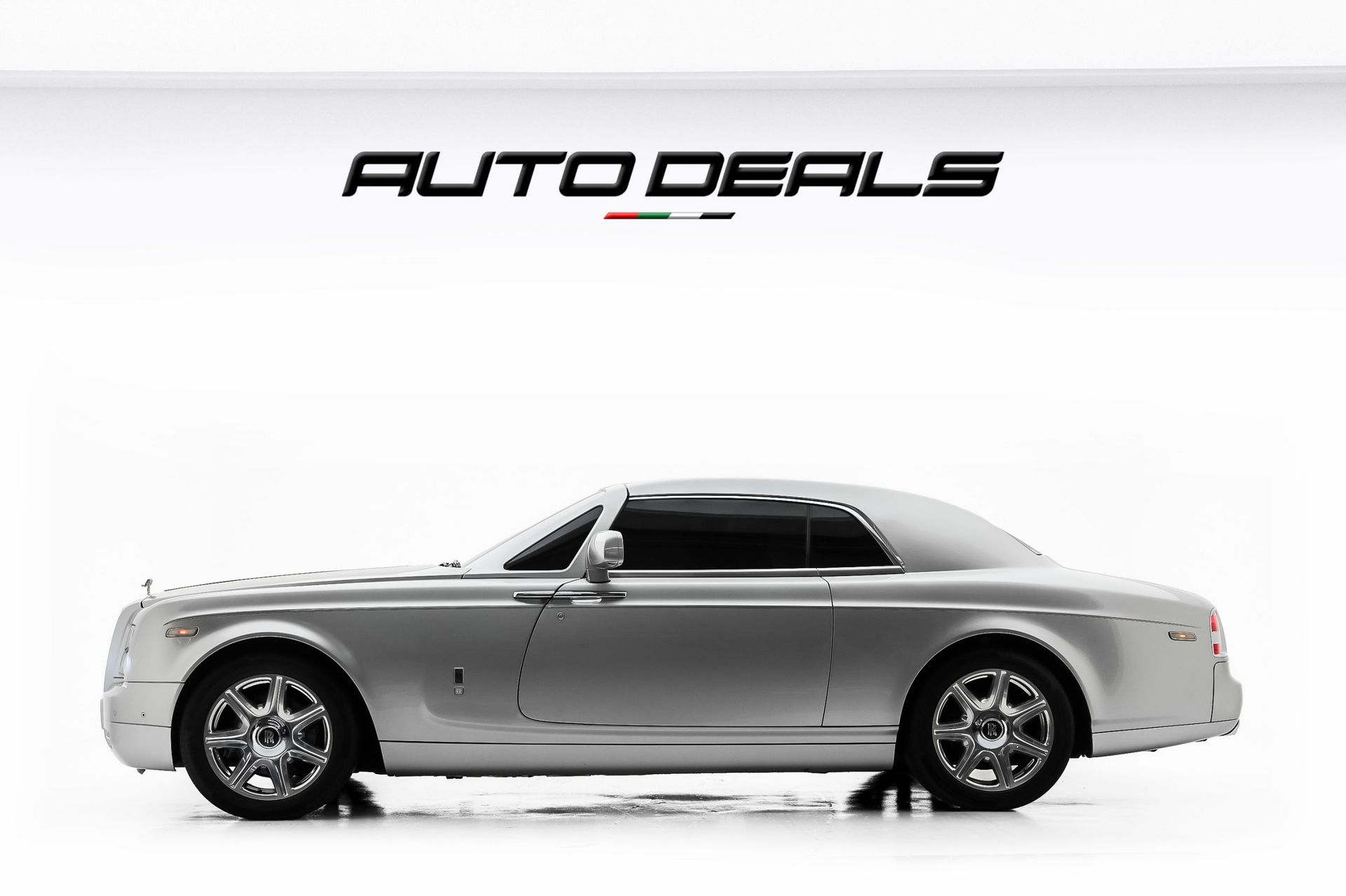 2014 Rolls-Royce Phantom photo 2