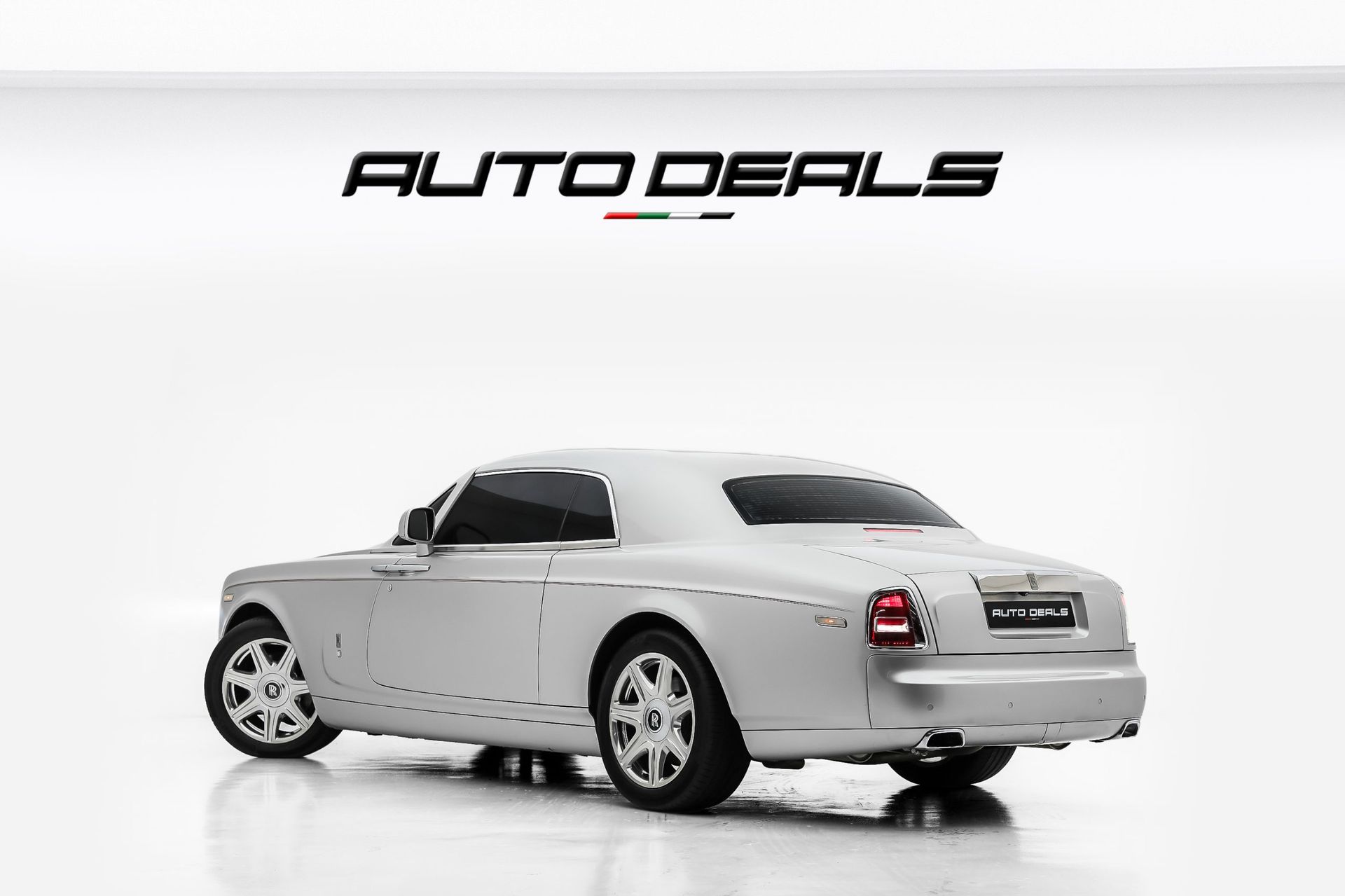 2014 Rolls-Royce Phantom photo 3