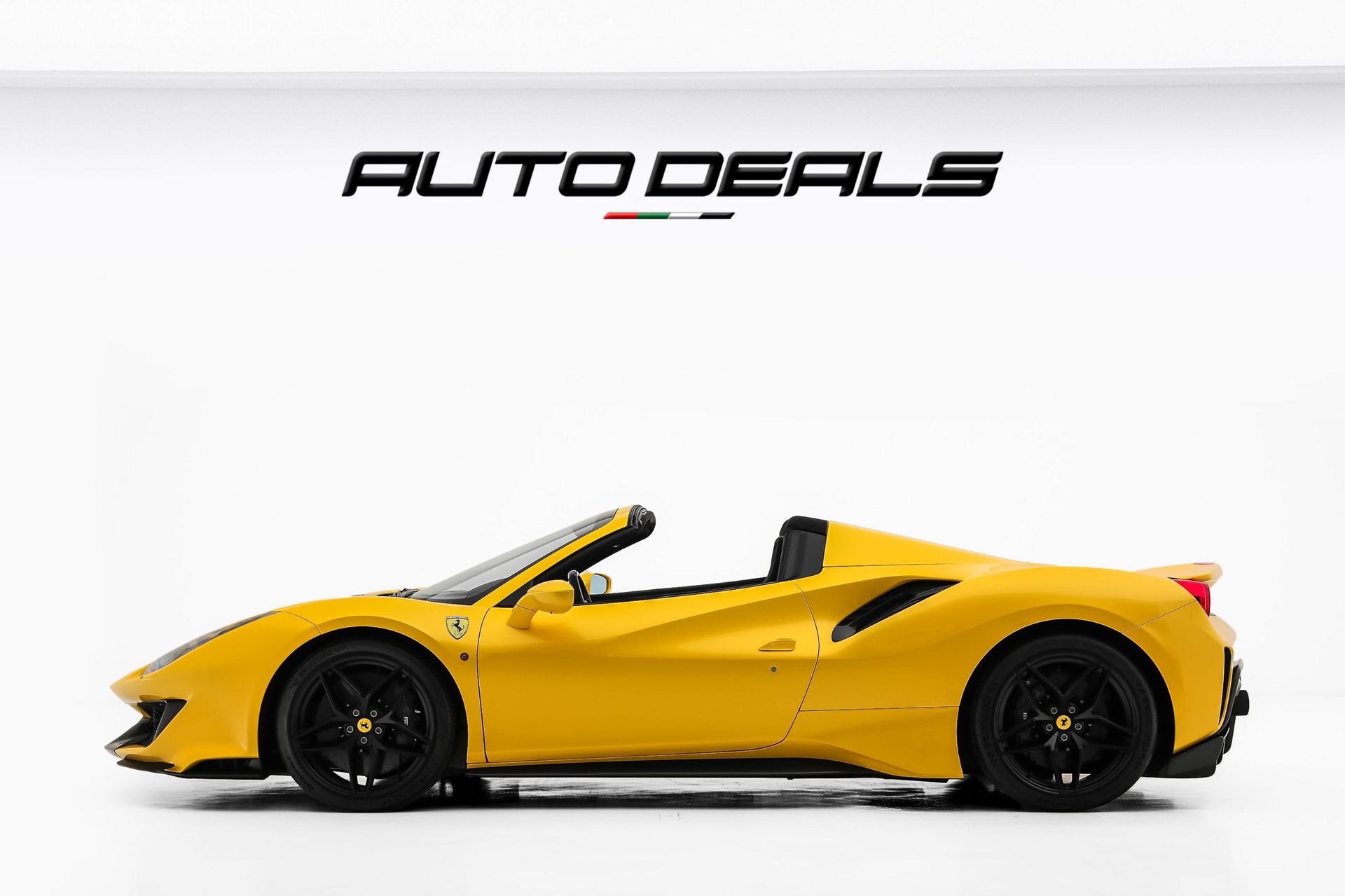 2019 Ferrari 488 Pista photo 2