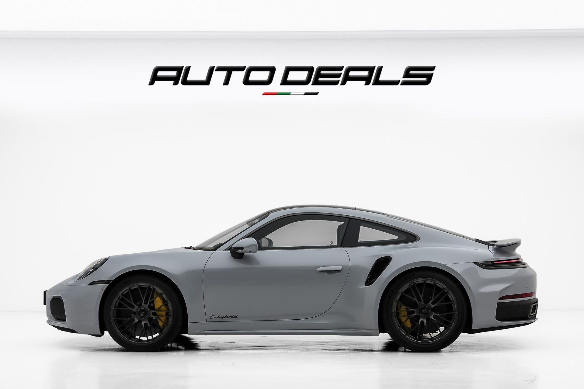 2026 Porsche 911 photo 3