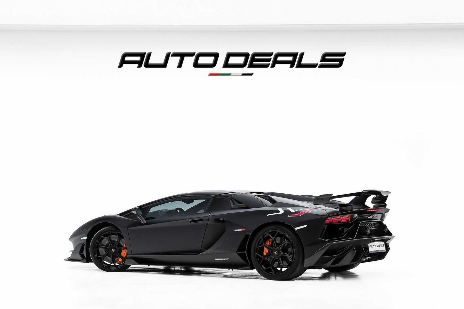 2021 Lamborghini Aventador photo 4