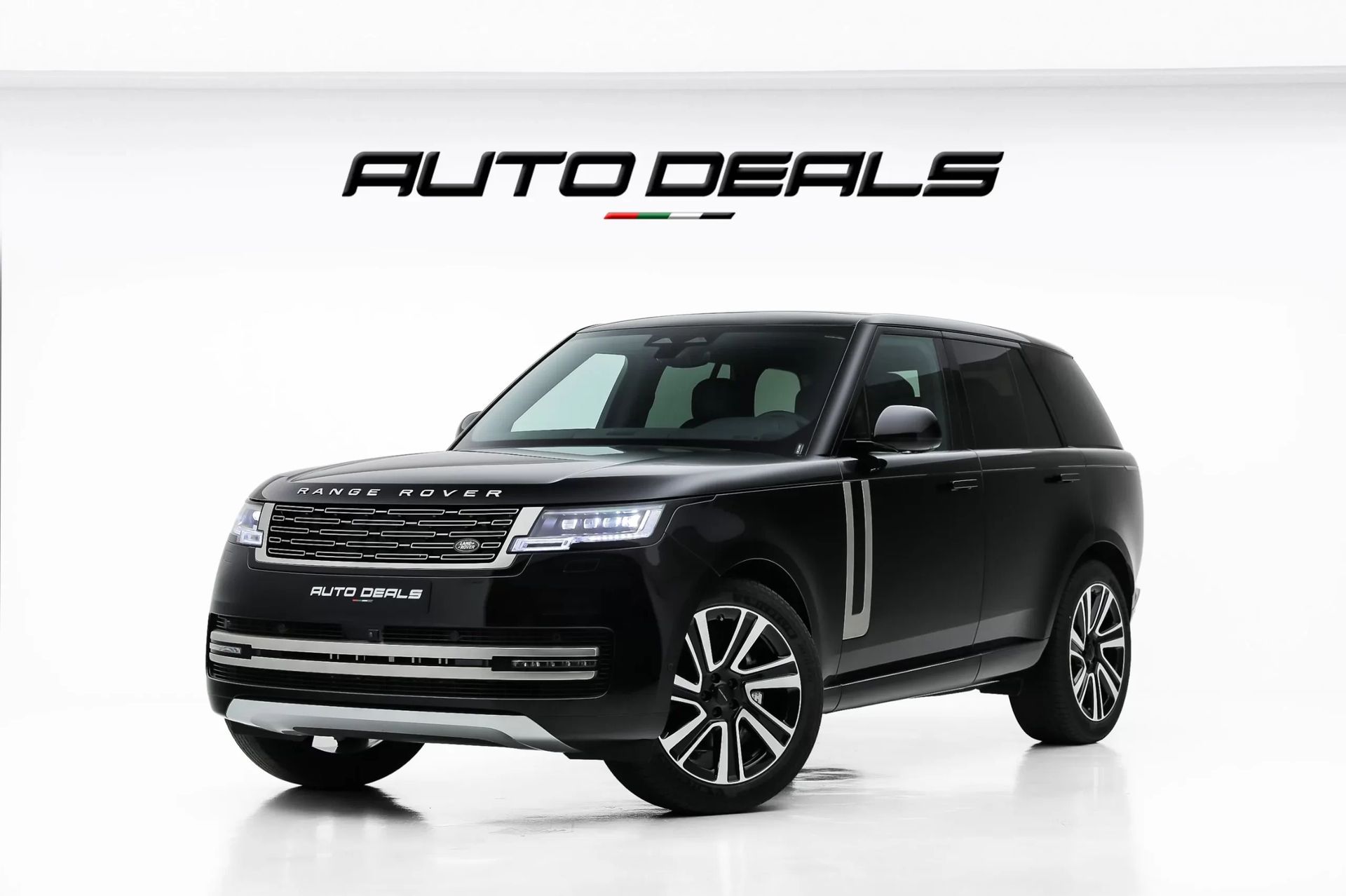 2026 Land Rover Range Rover Vogue SE P400