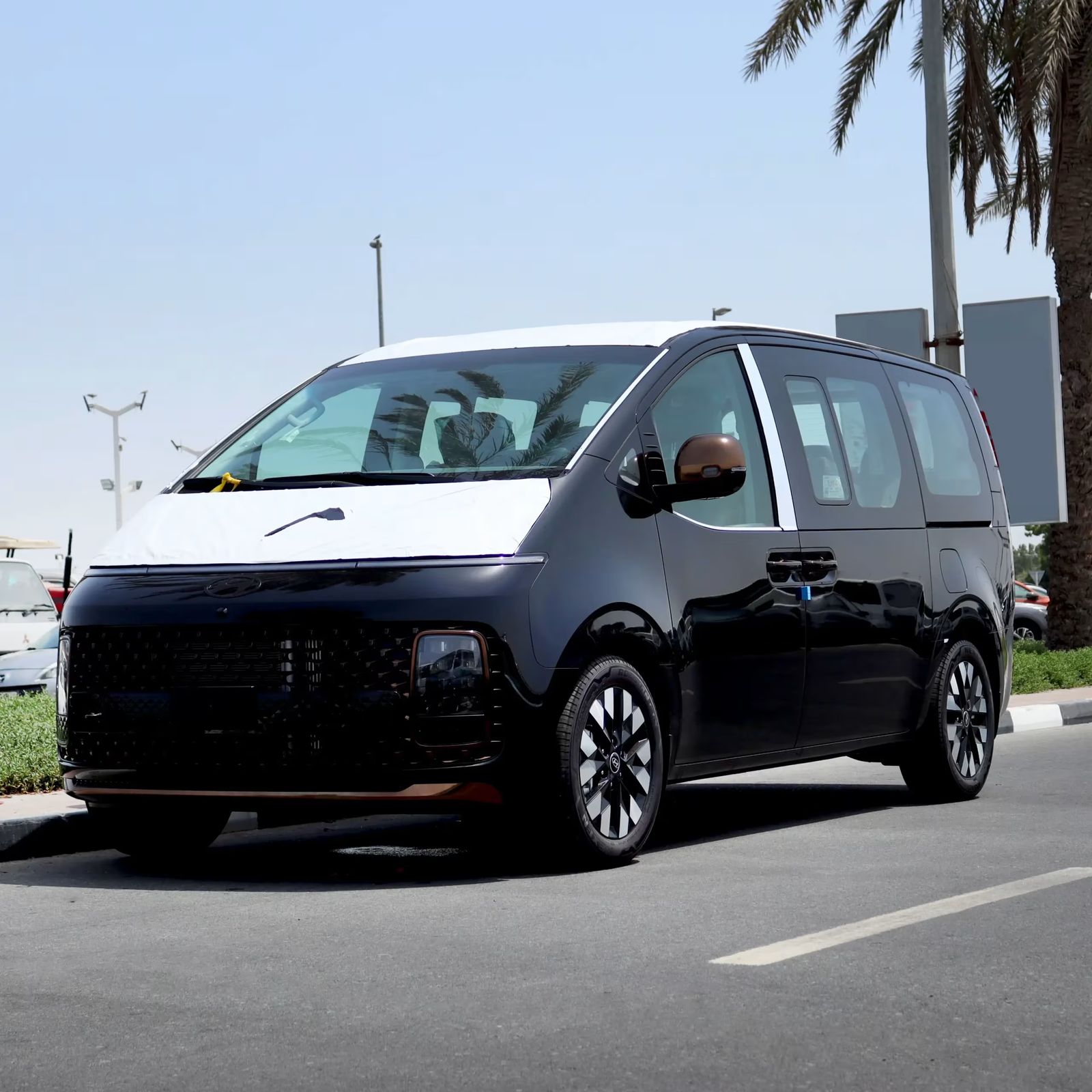 2026 Hyundai Staria