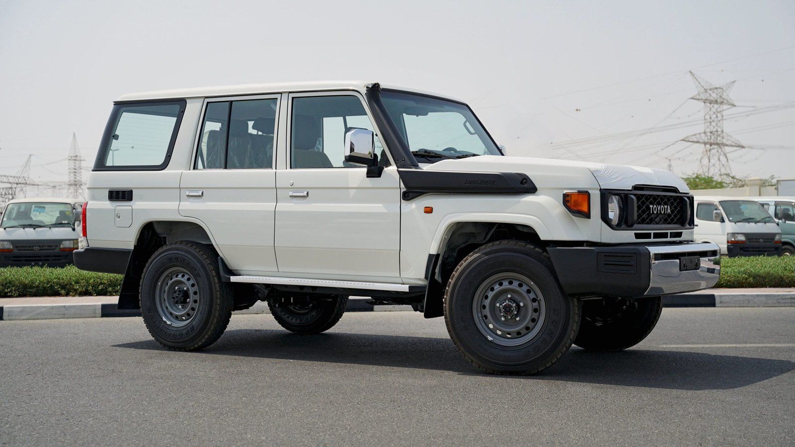 2025 Toyota Land Cruiser photo 3