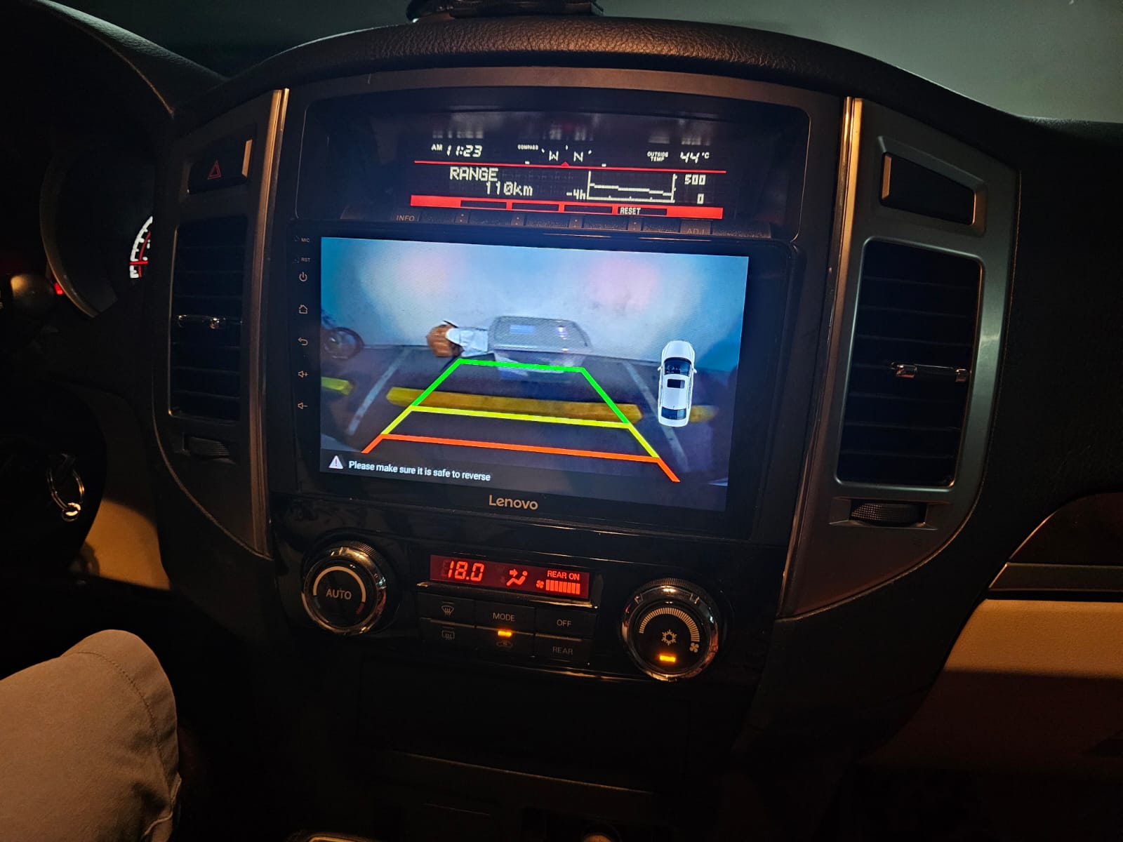 2018 Mitsubishi Pajero photo 4