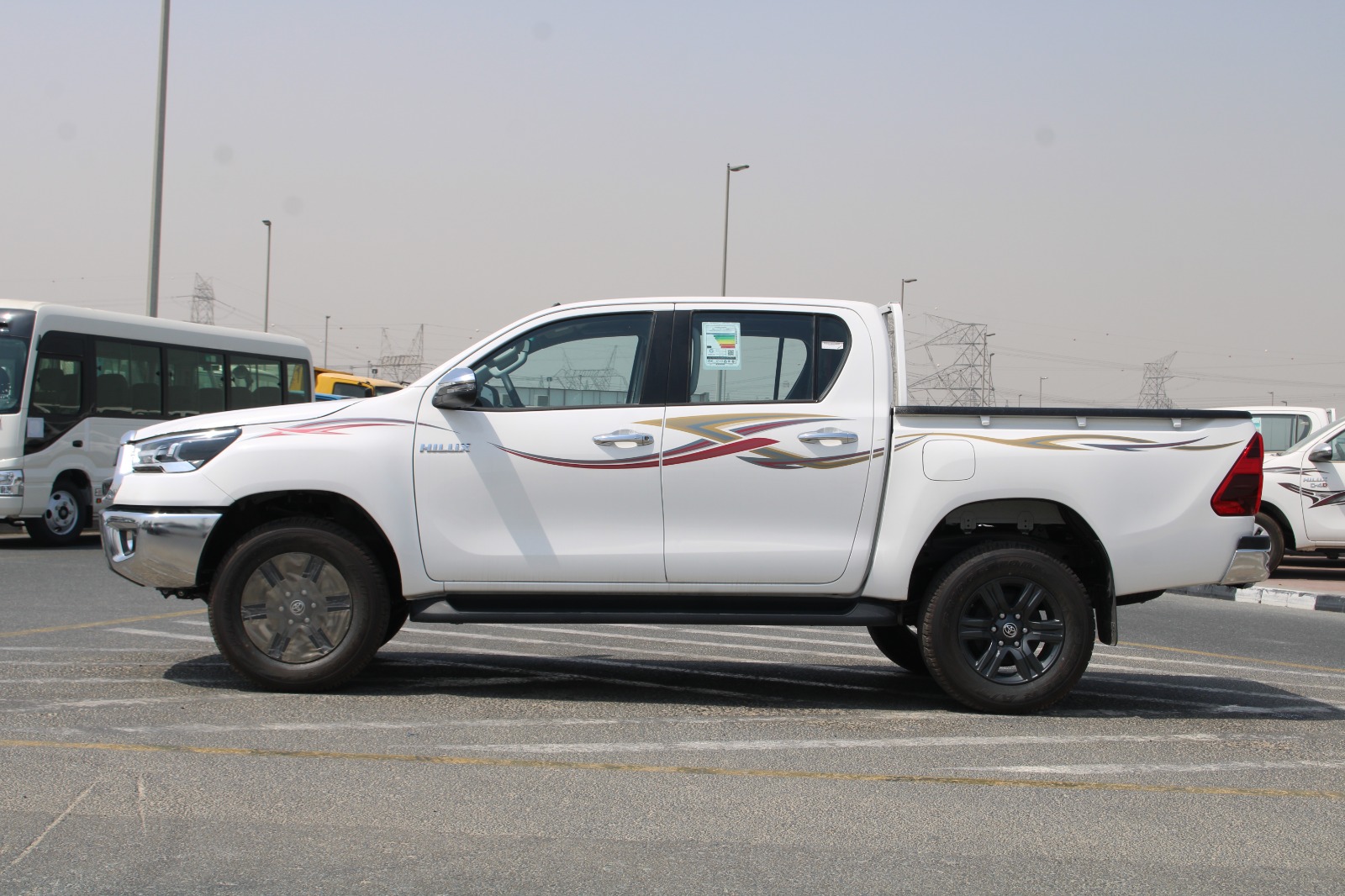 2026 Toyota Hilux photo 2