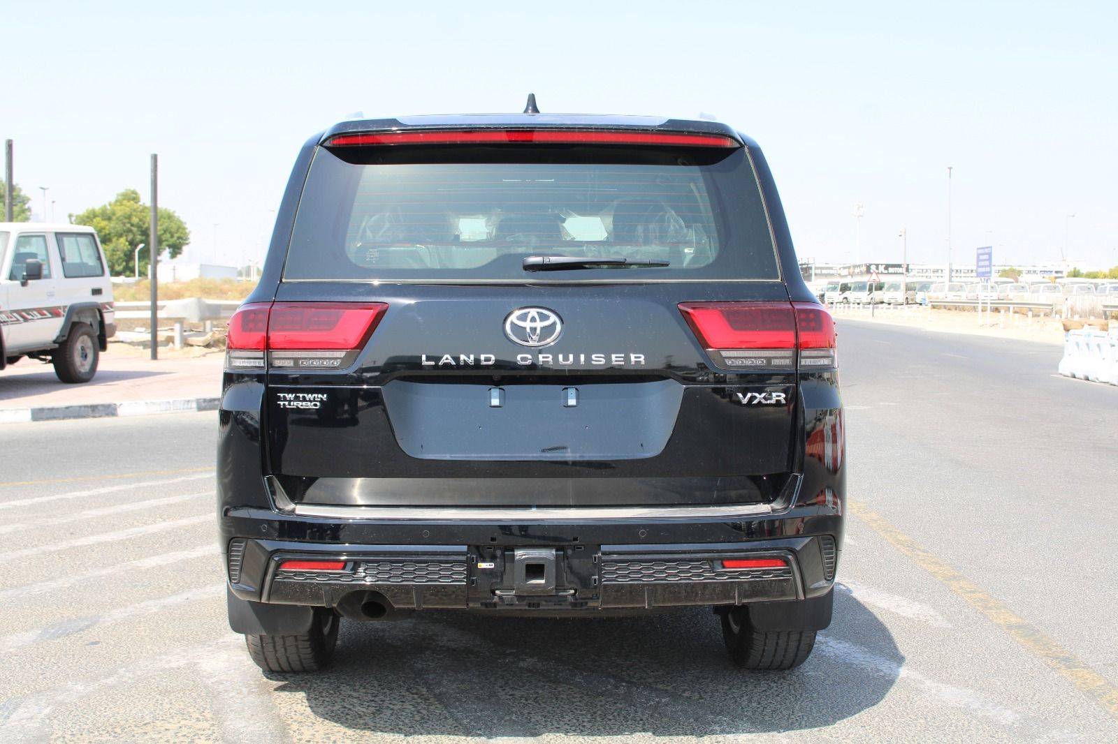2026 Toyota Land Cruiser photo 3