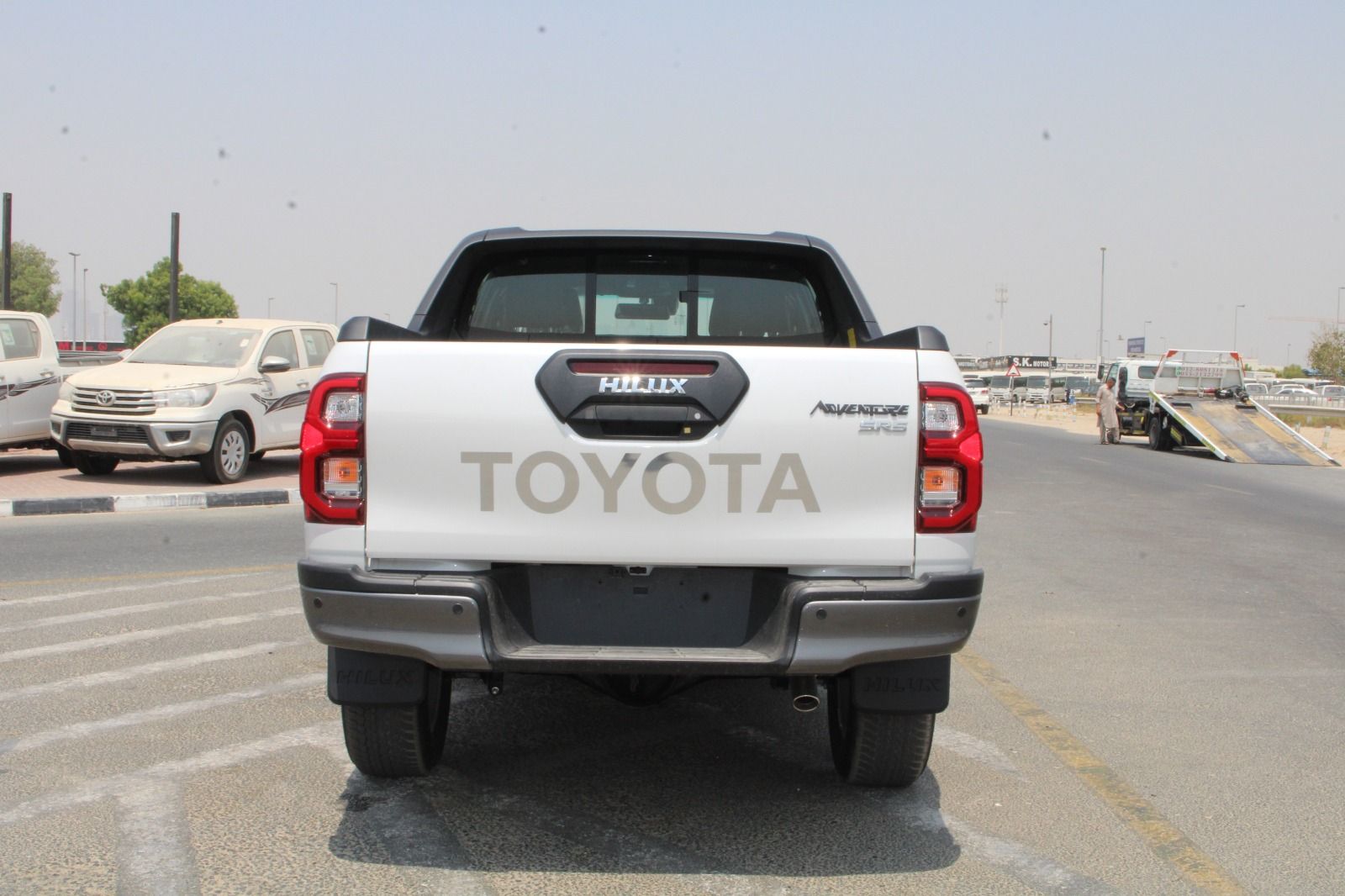 2026 Toyota Hilux photo 3