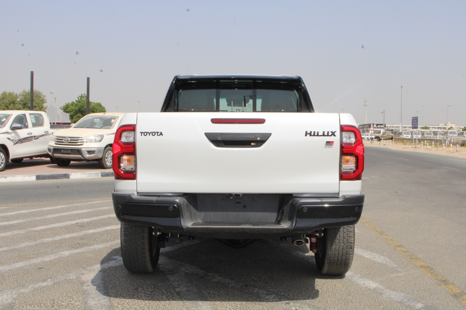 2026 Toyota Hilux photo 4