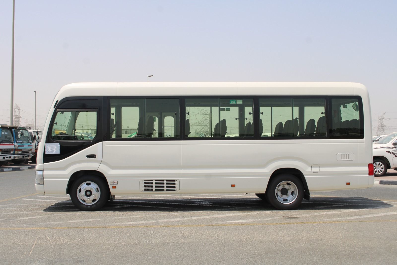 2026 Toyota Coaster photo 2