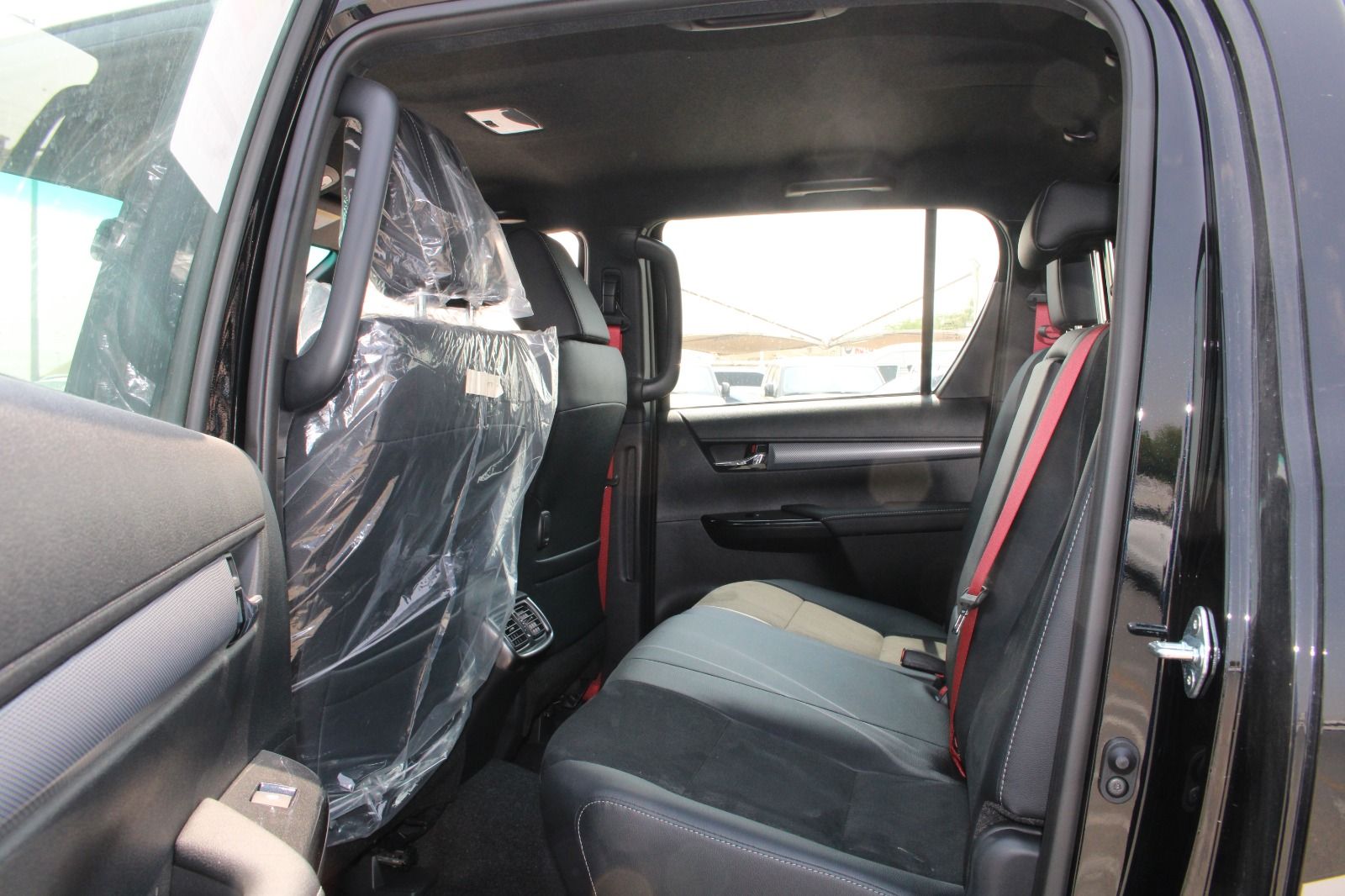 2026 Toyota Hilux photo 4