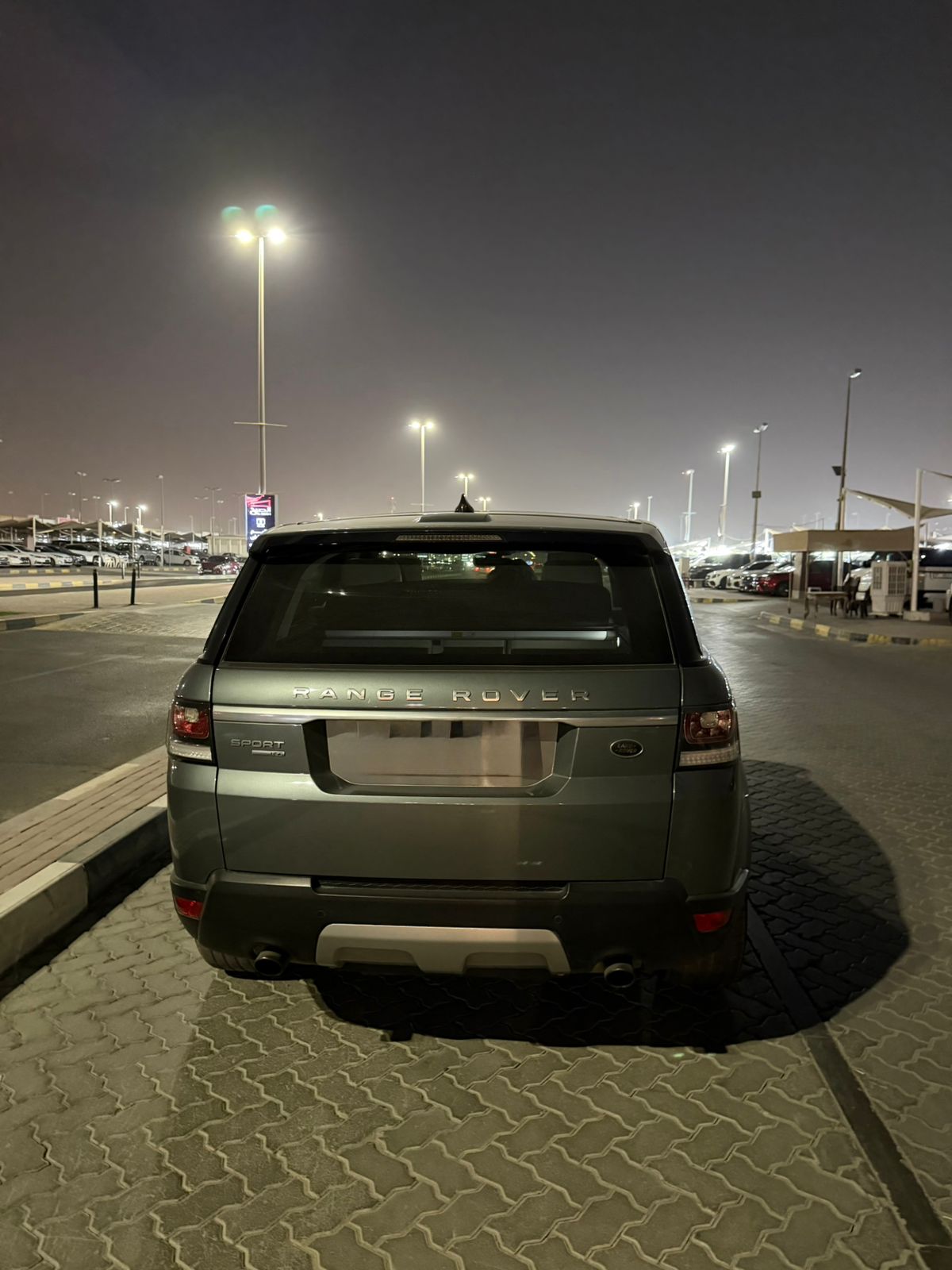 2017 Land Rover Range Rover Sport photo 2