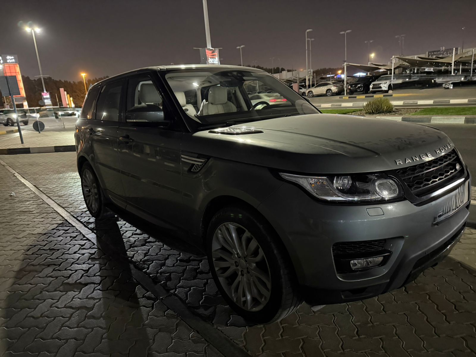 2017 Land Rover Range Rover Sport photo 5