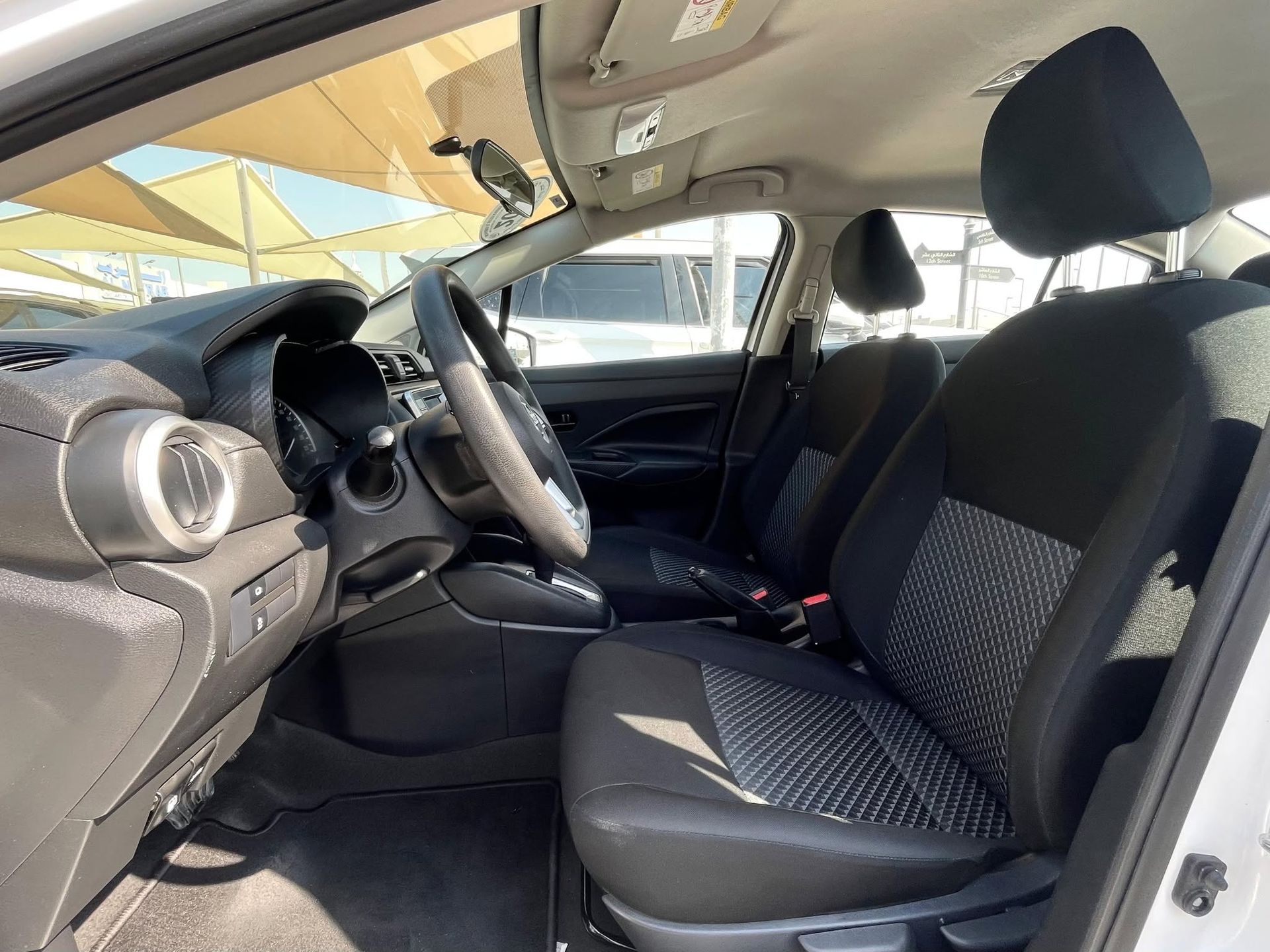 2022 Nissan Sunny photo 5