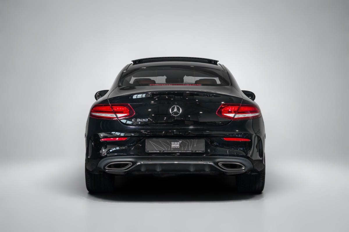 2020 Mercedes-Benz C-Class photo 3
