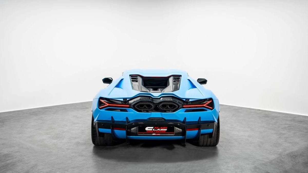 2024 Lamborghini Revuelto photo 4