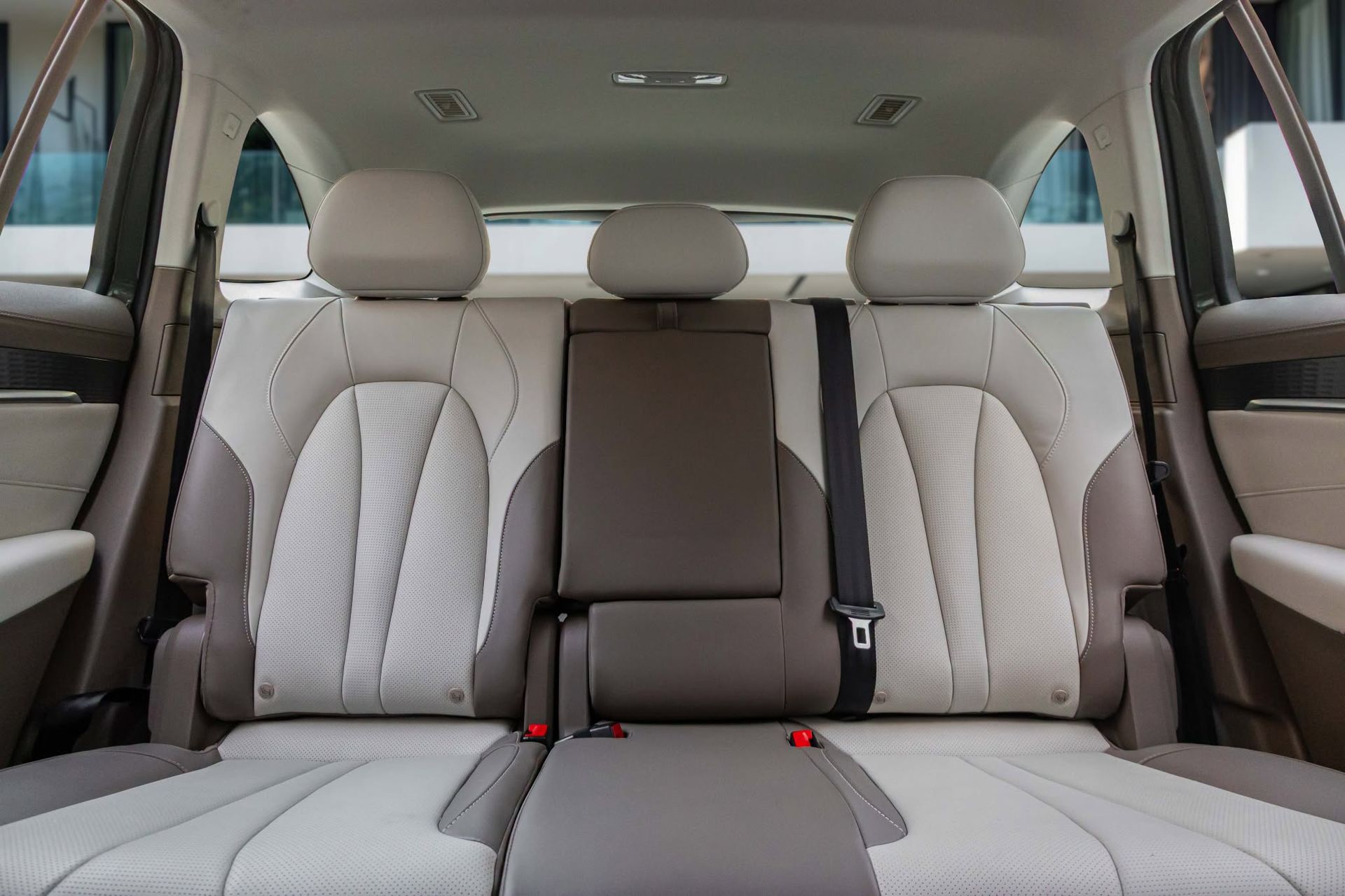 2025 MG RX 9 photo 4