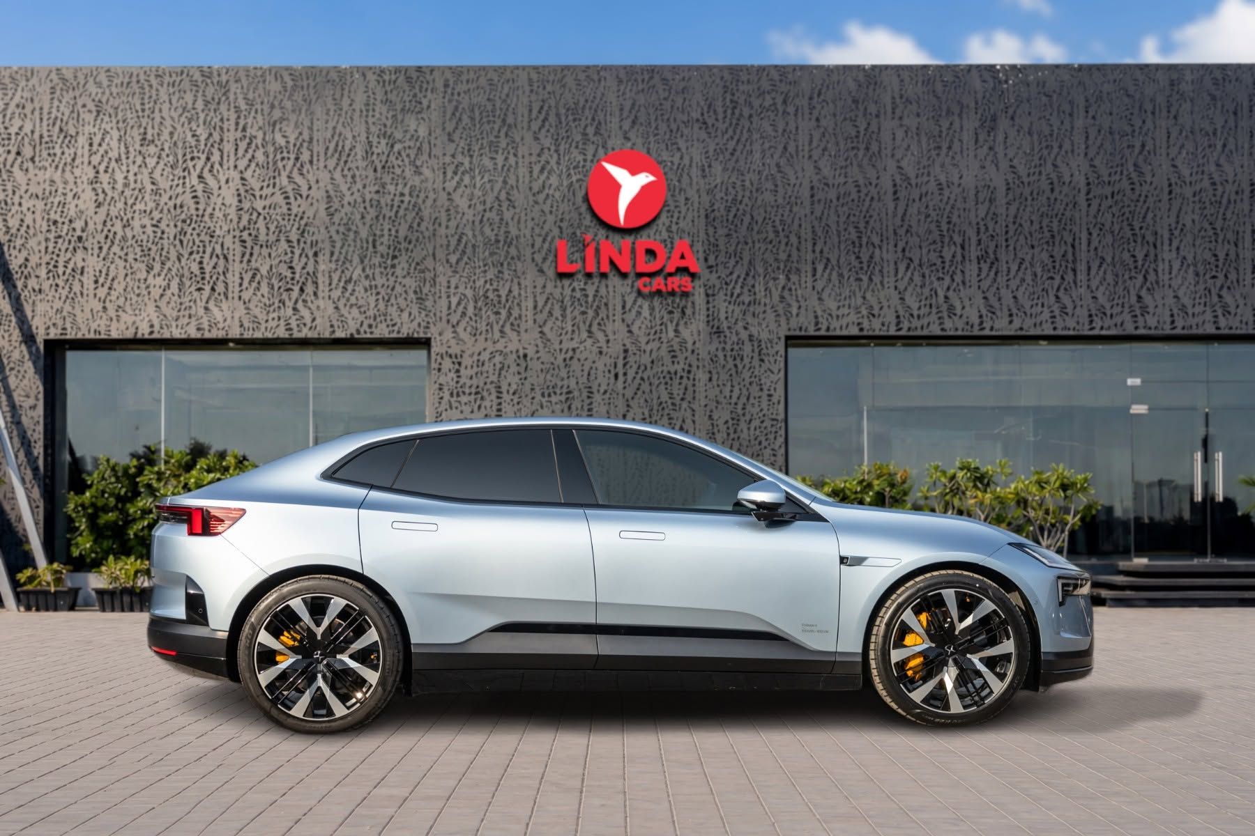 2025 Polestar Polestar 4 photo 5